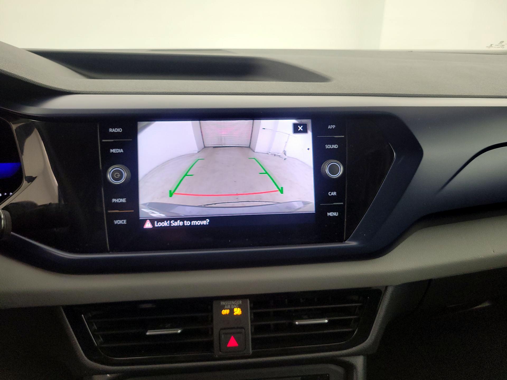 Thumbnail: 2022 Volkswagen Taos - 14