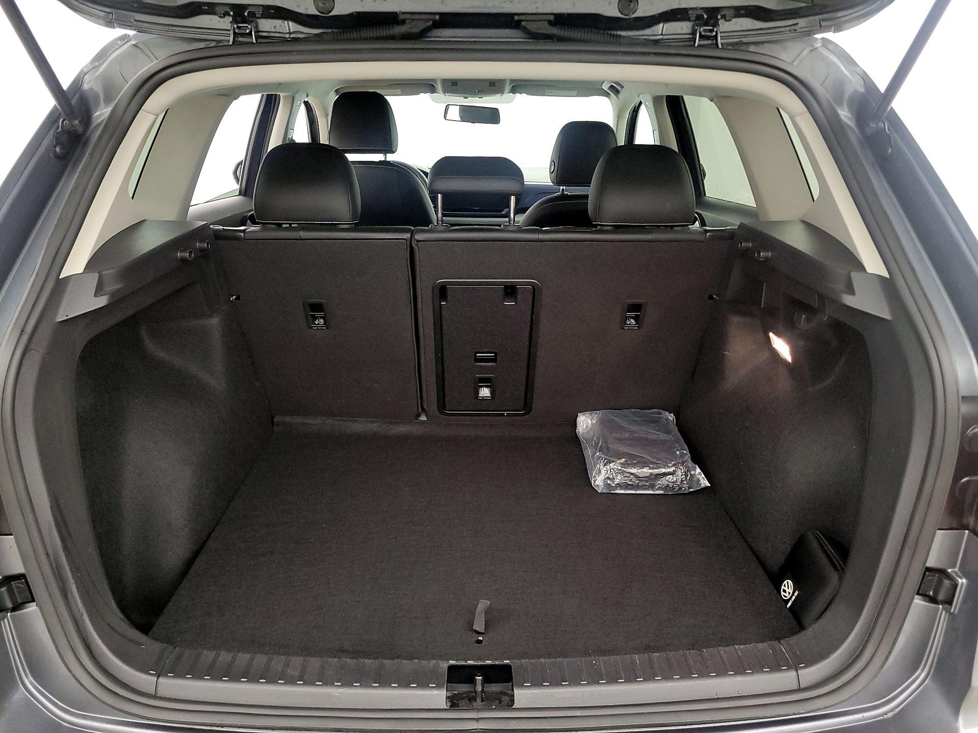 Thumbnail: 2022 Volkswagen Taos - 20