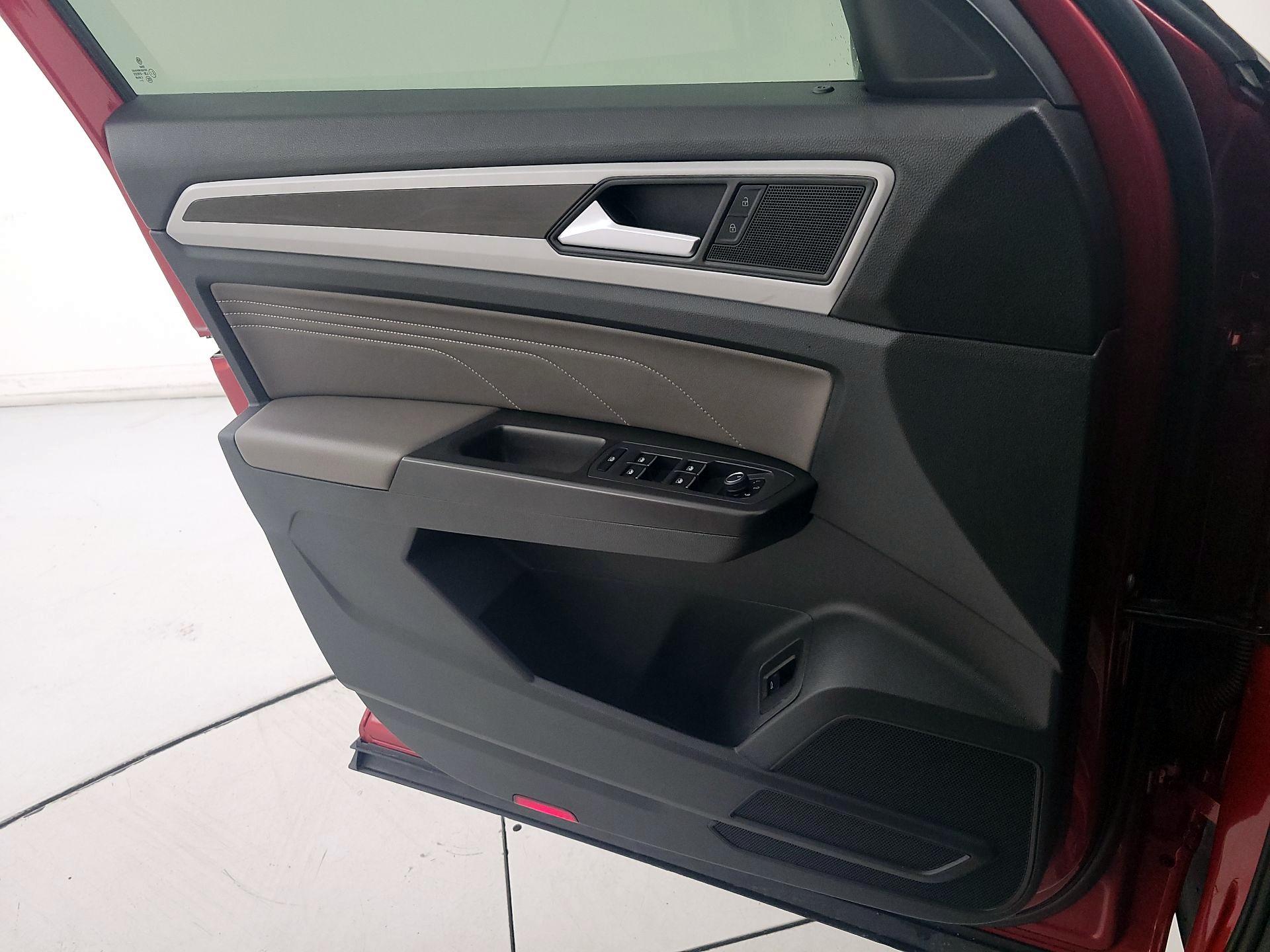 Thumbnail: 2022 Volkswagen Atlas - 12