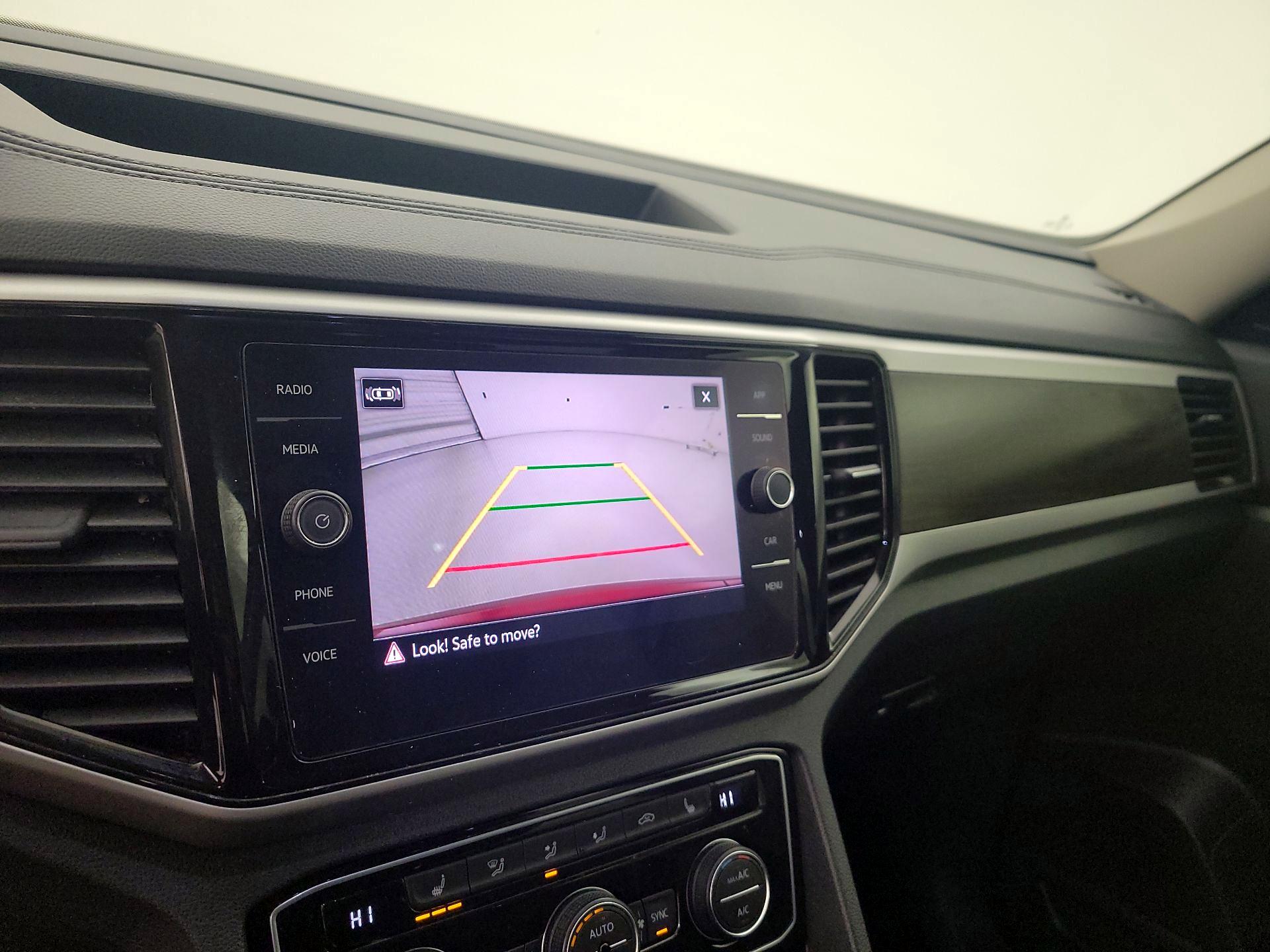 Thumbnail: 2022 Volkswagen Atlas - 14