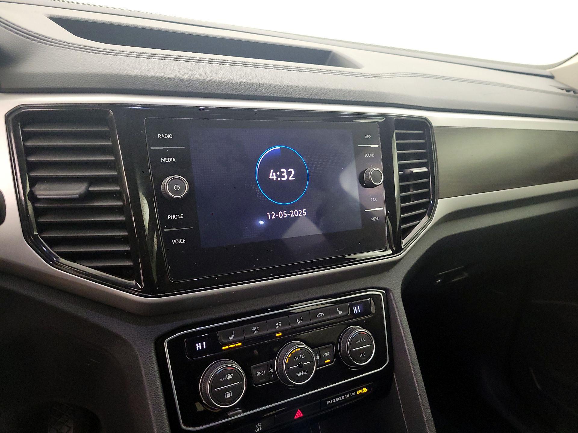 Thumbnail: 2022 Volkswagen Atlas - 15