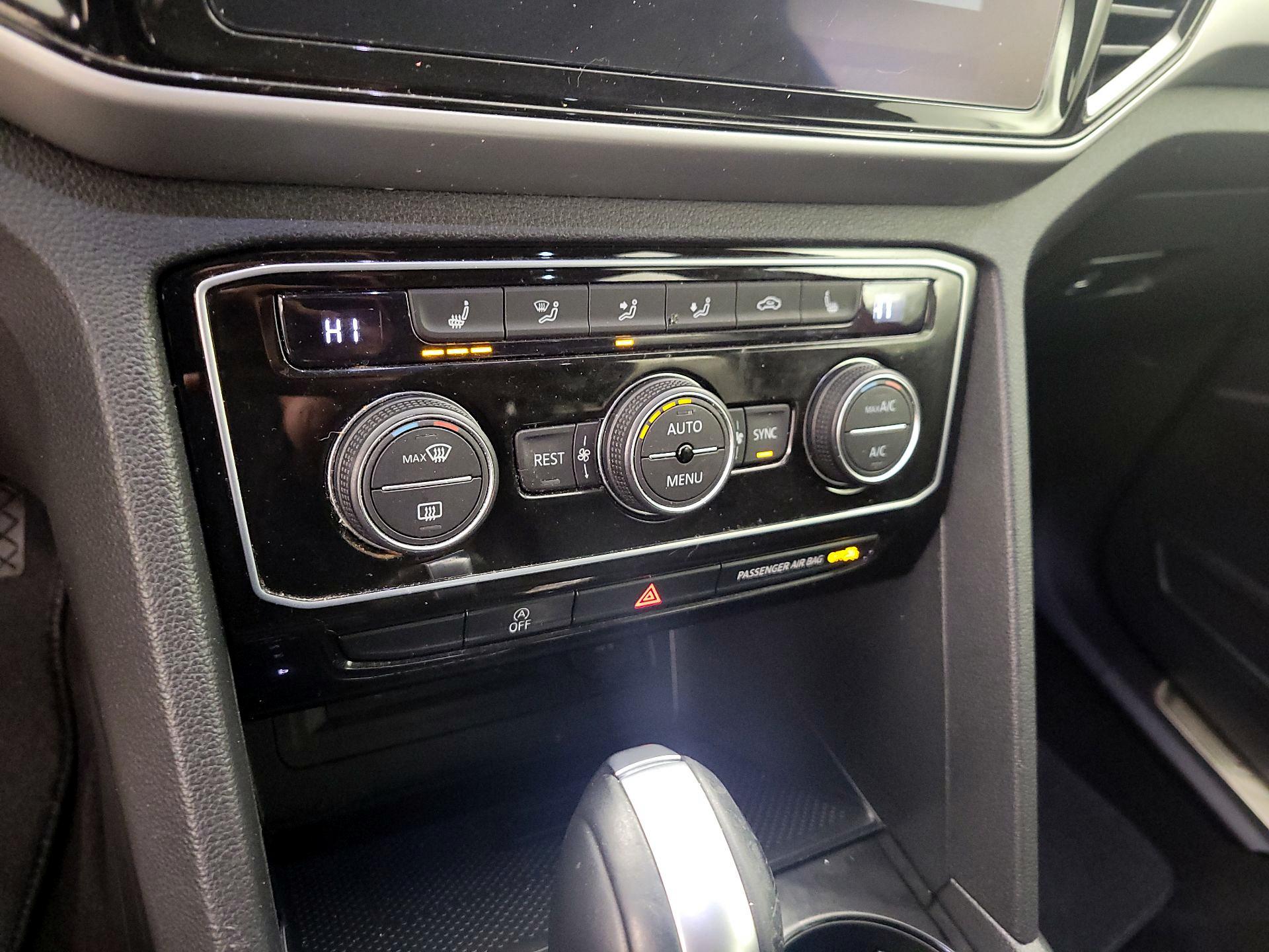 Thumbnail: 2022 Volkswagen Atlas - 16