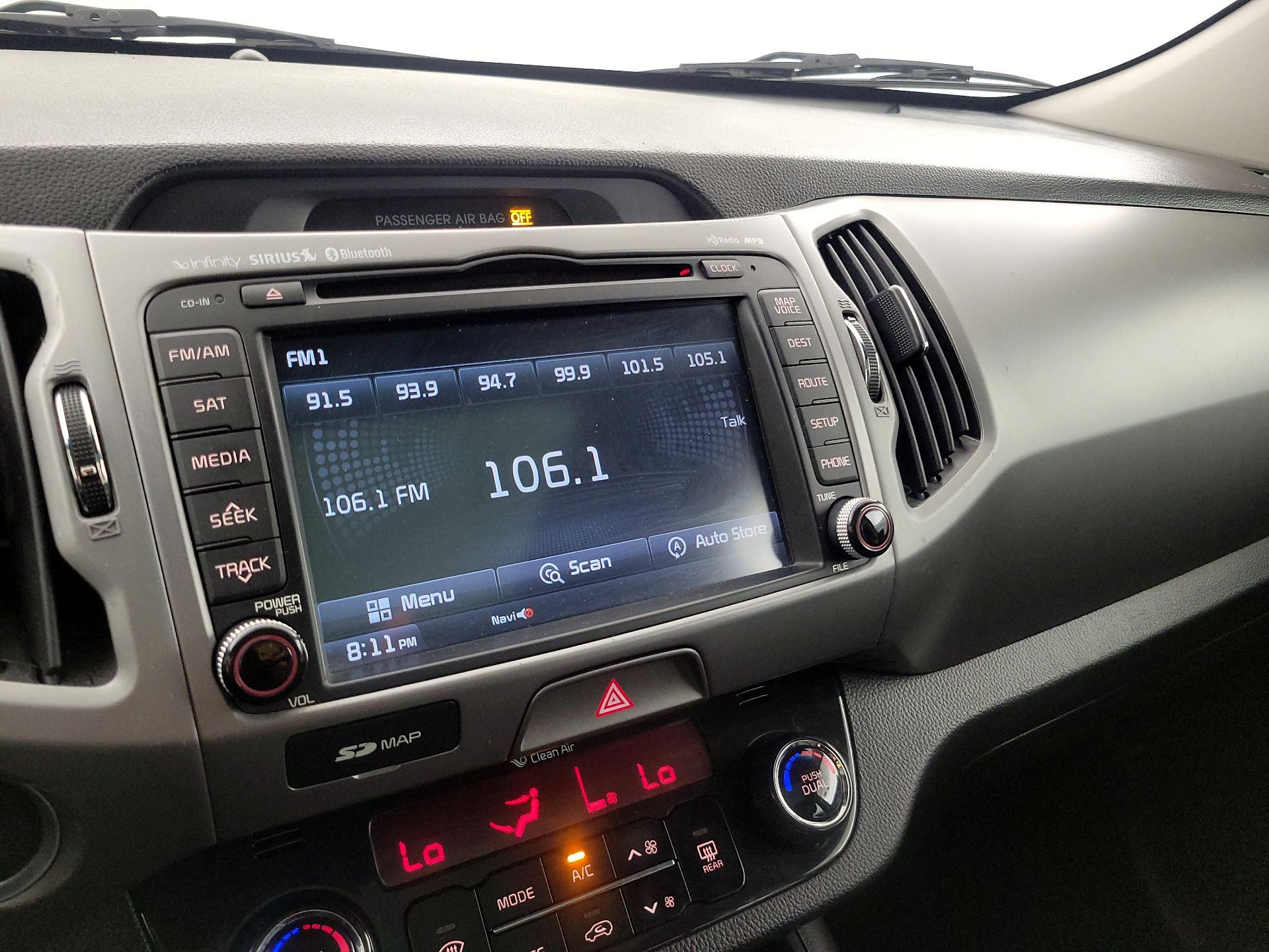 Thumbnail: 2016 Kia Sportage - 16