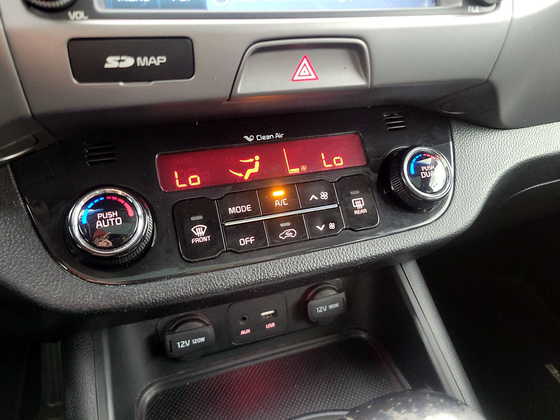 Thumbnail: 2016 Kia Sportage - 17