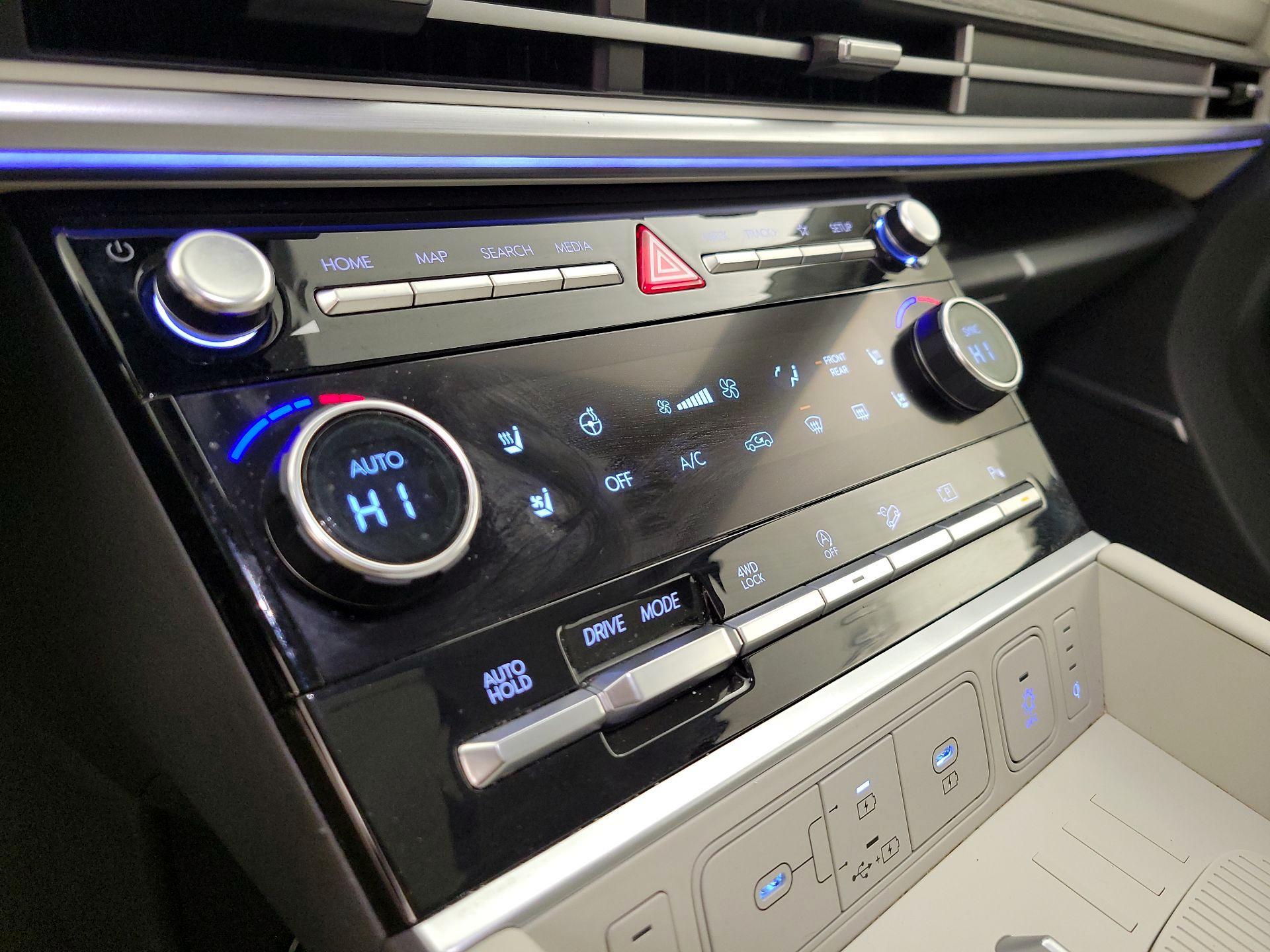 Thumbnail: 2024 Hyundai Santa Fe - 17