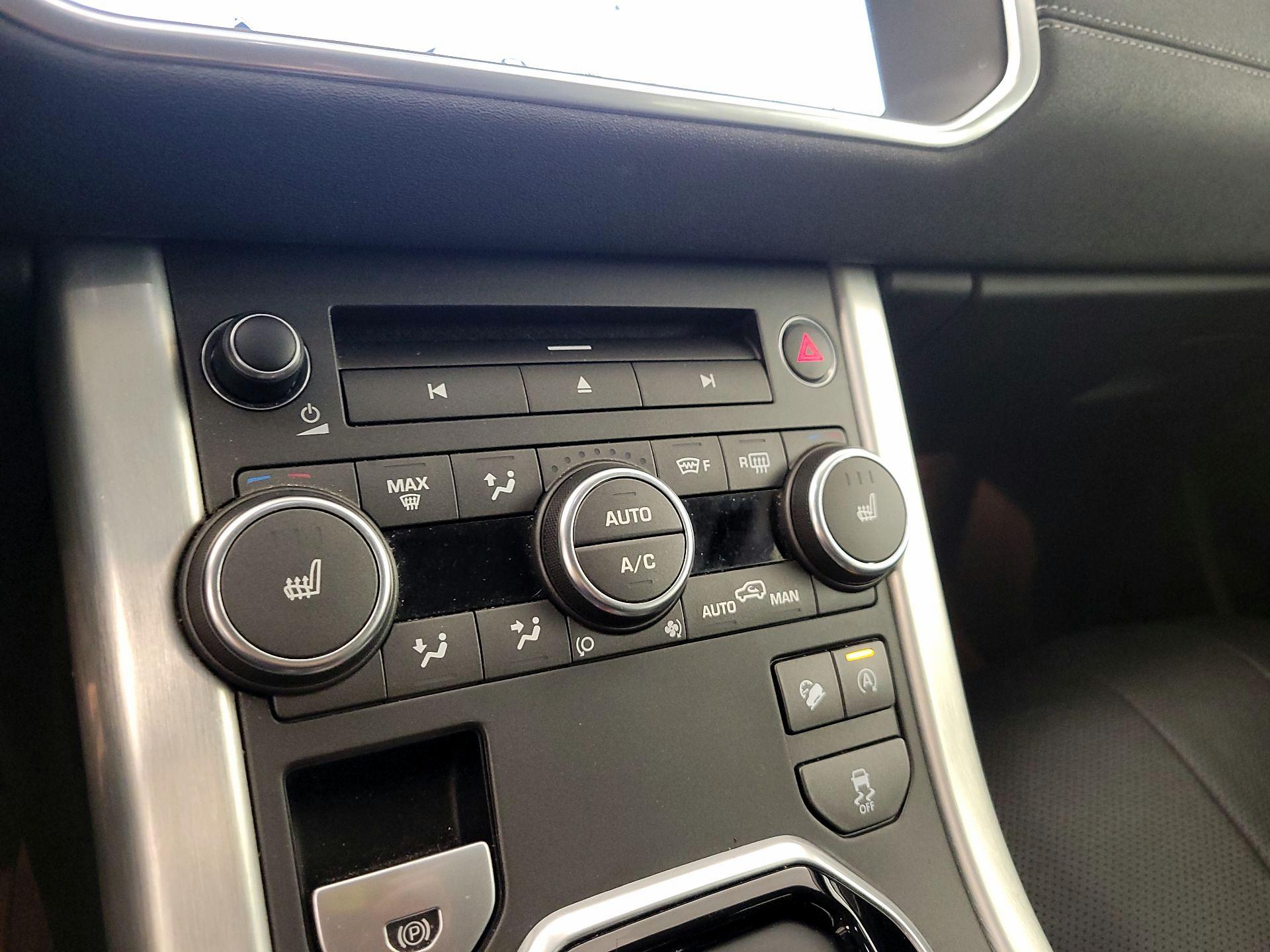 Thumbnail: 2017 Land Rover Range Rover Evoque - 17