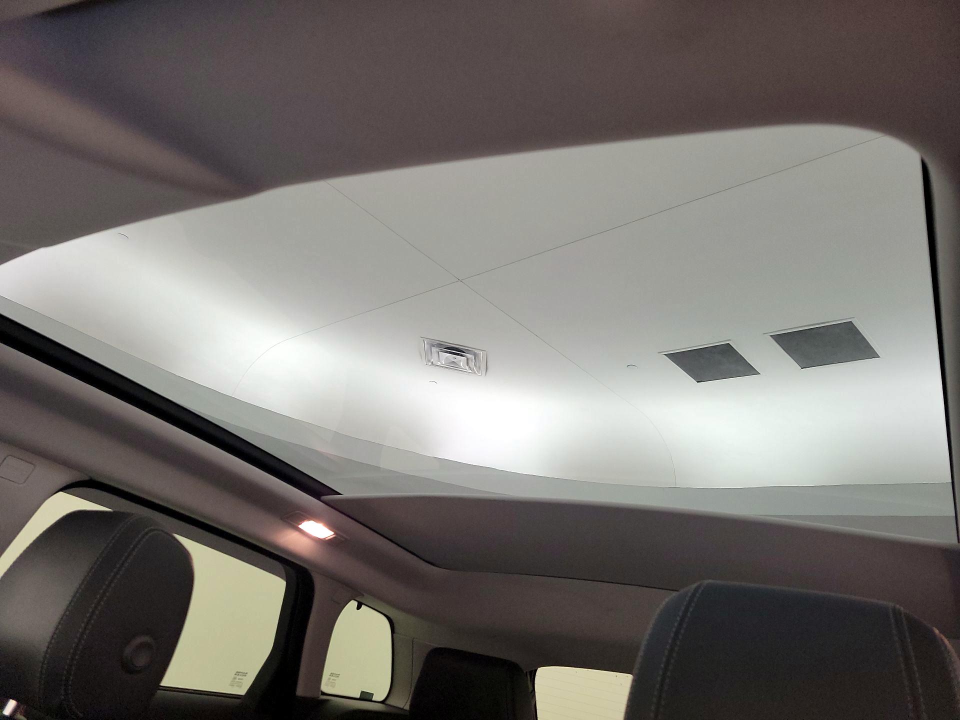 Thumbnail: 2017 Land Rover Range Rover Evoque - 20