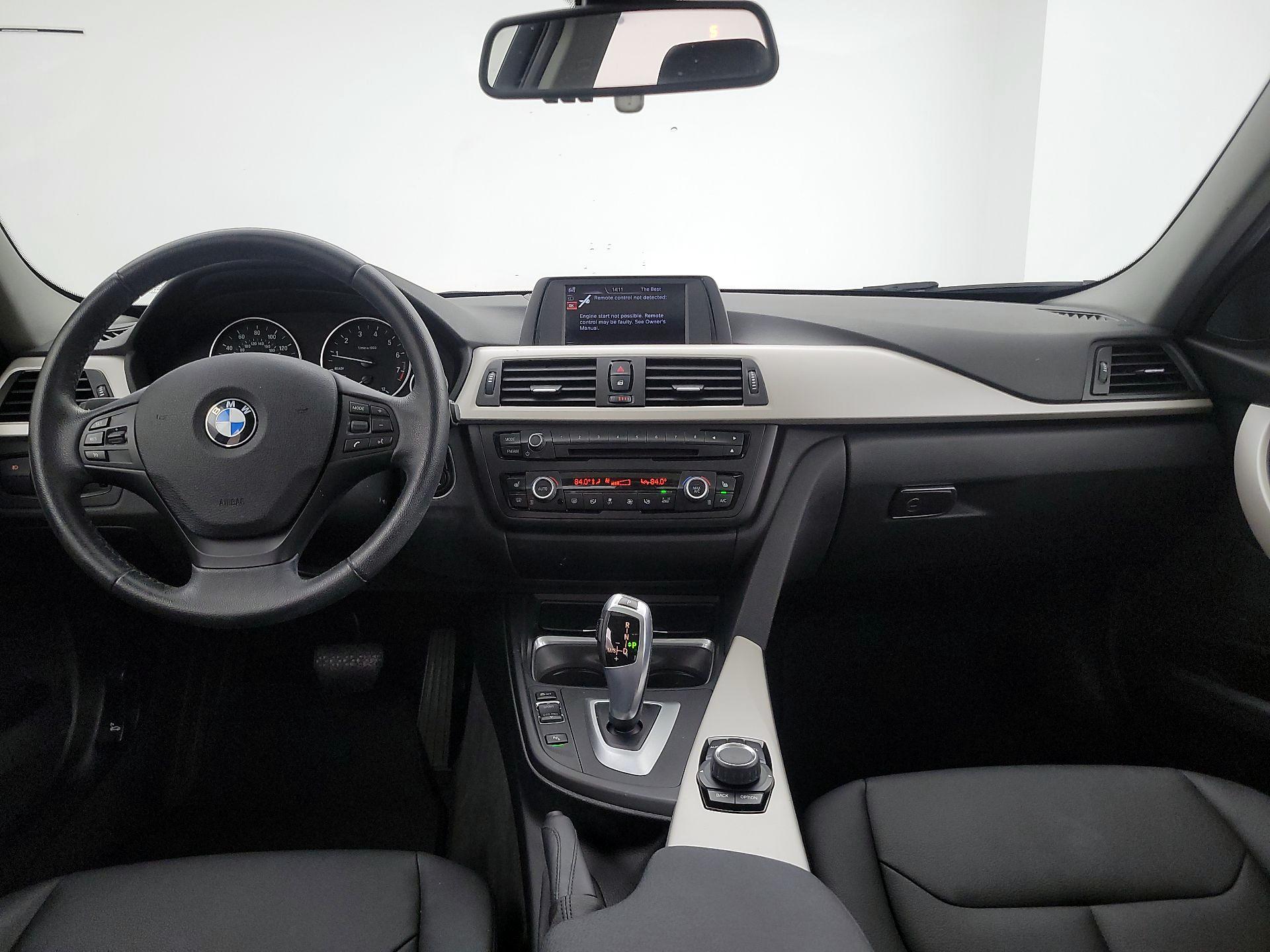Thumbnail: 2015 BMW 3 Series - 9
