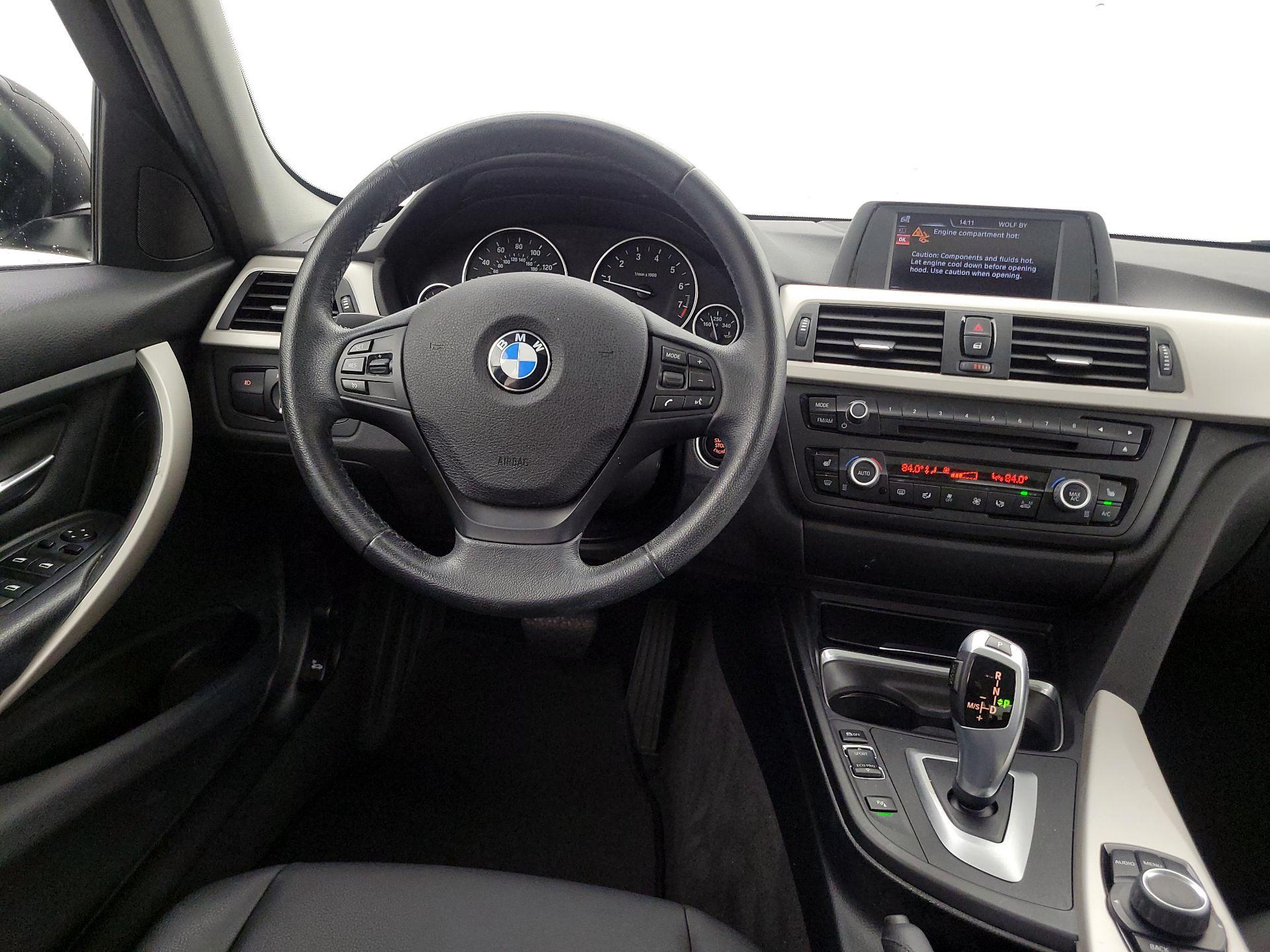Thumbnail: 2015 BMW 3 Series - 10