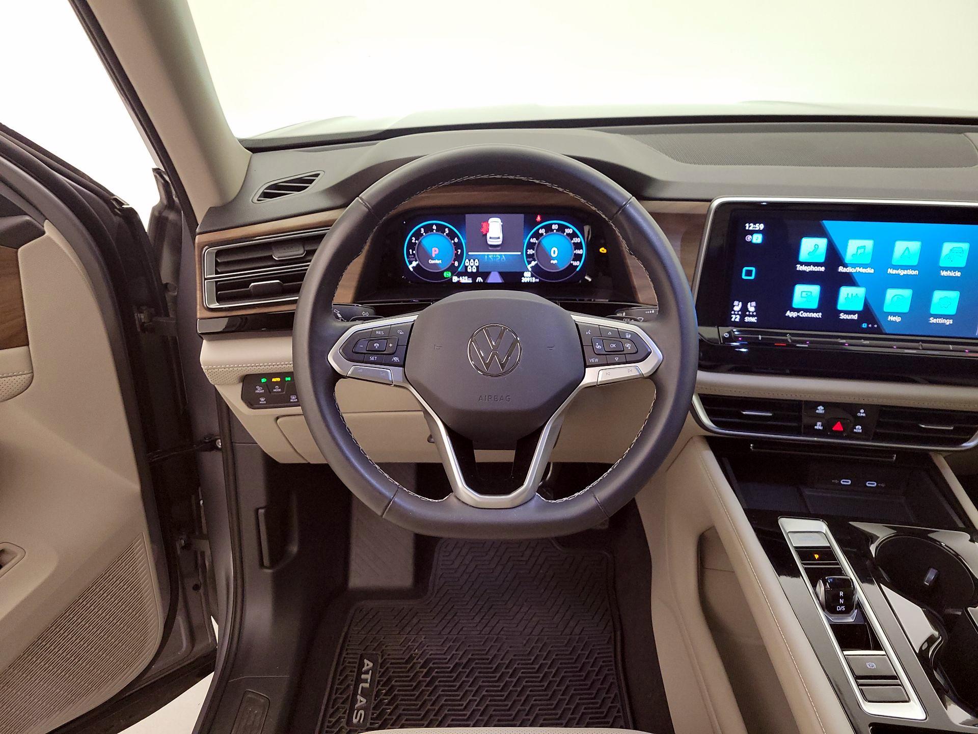 Thumbnail: 2024 Volkswagen Atlas - 10