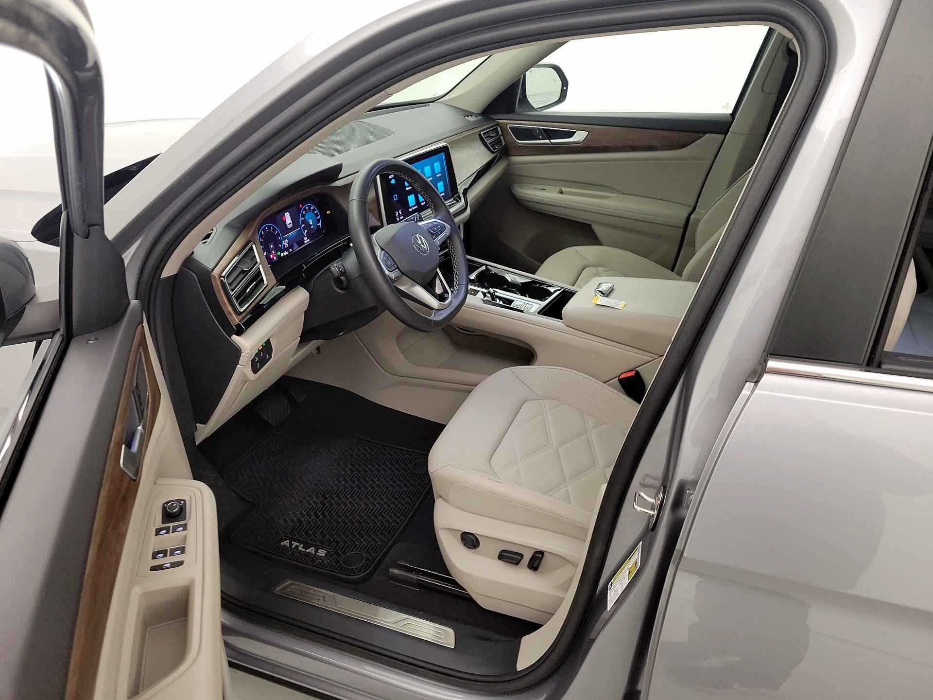 Thumbnail: 2024 Volkswagen Atlas - 11