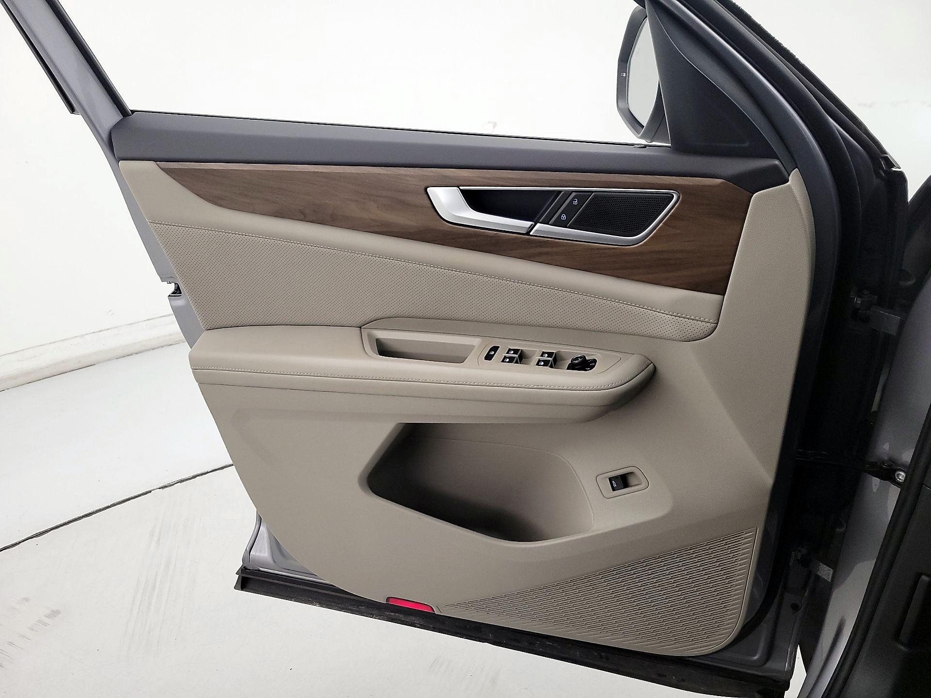 Thumbnail: 2024 Volkswagen Atlas - 12