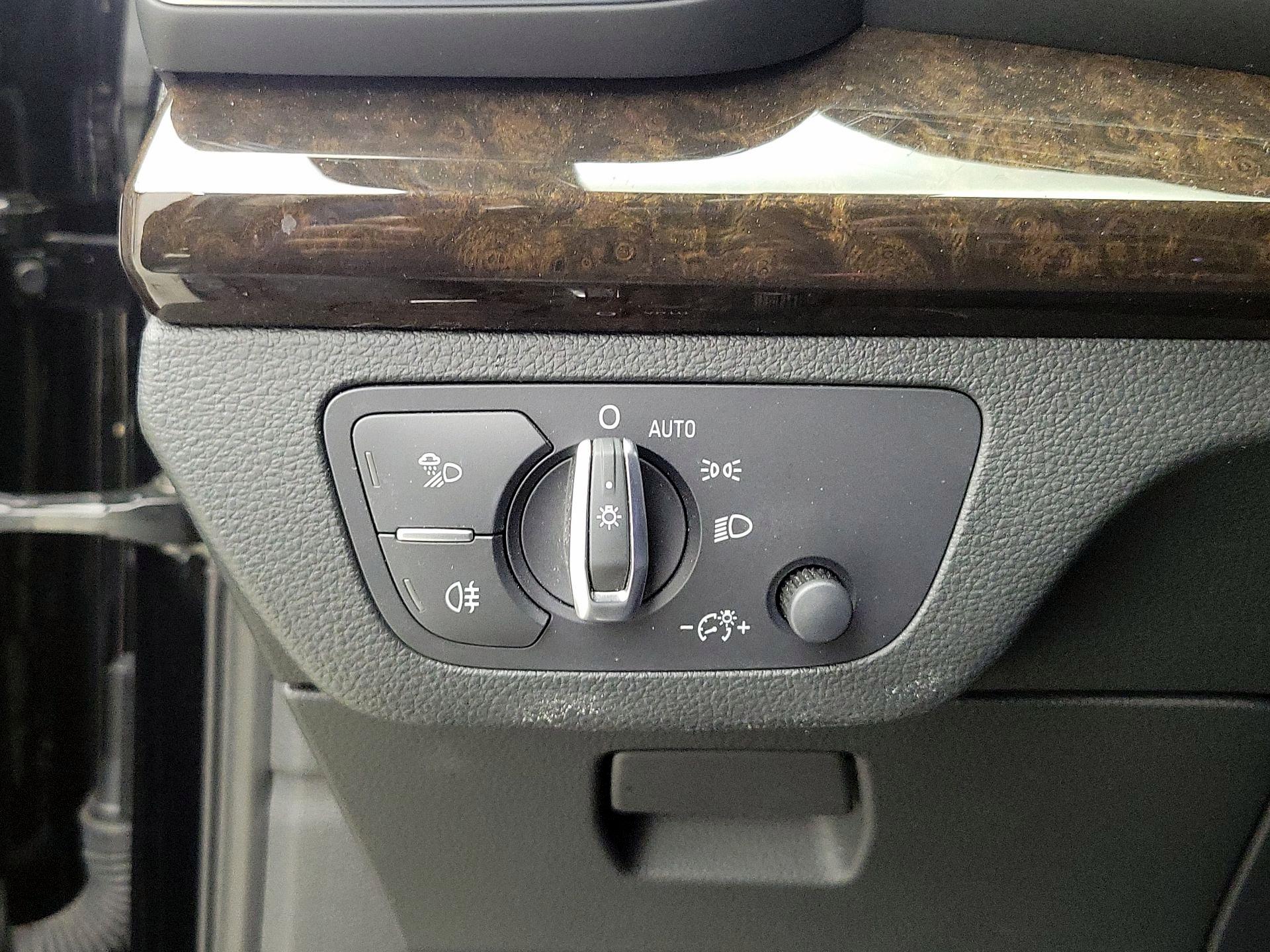 Thumbnail: 2019 Audi Q5 - 13