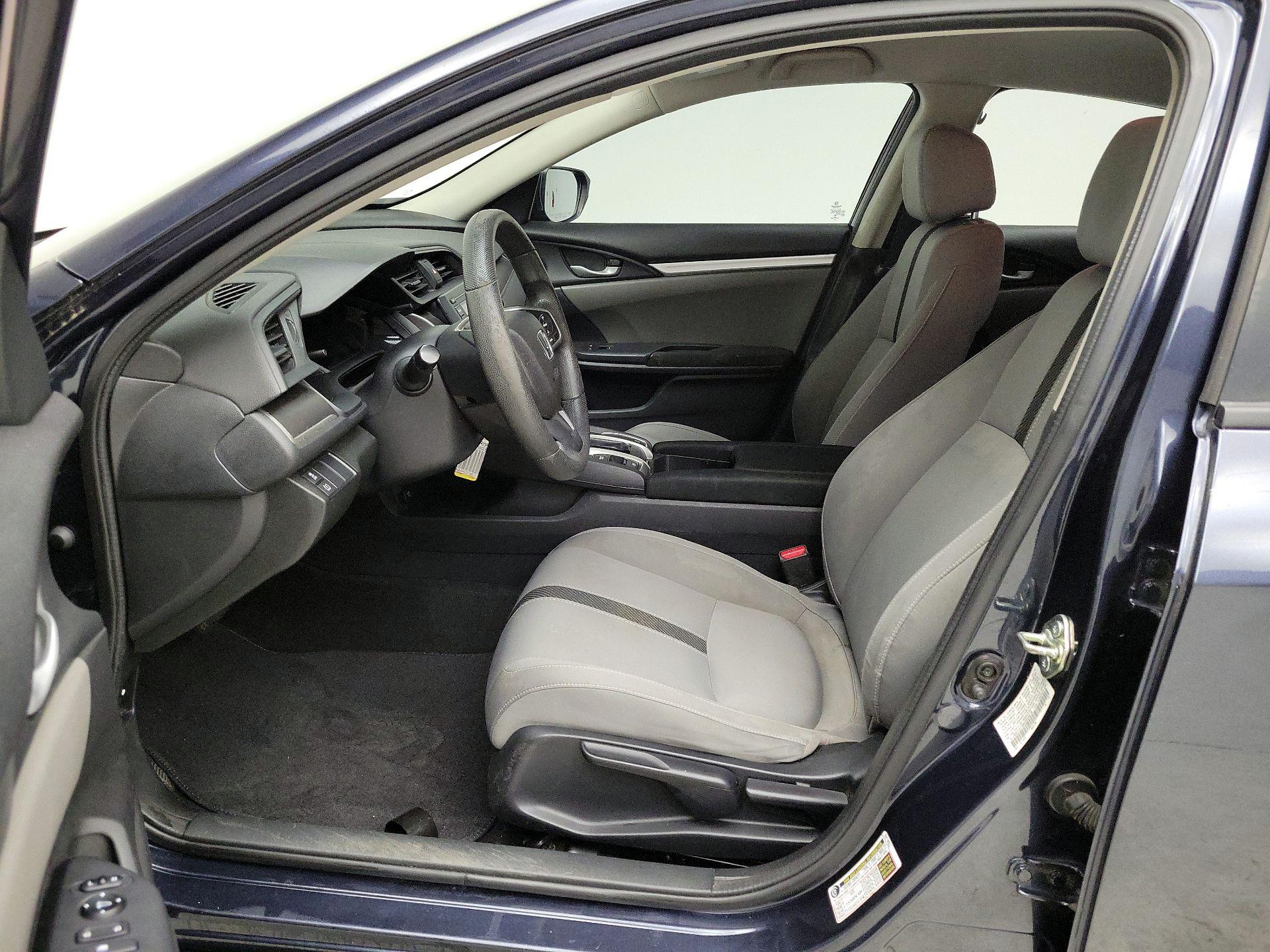 Thumbnail: 2016 Honda Civic - 11