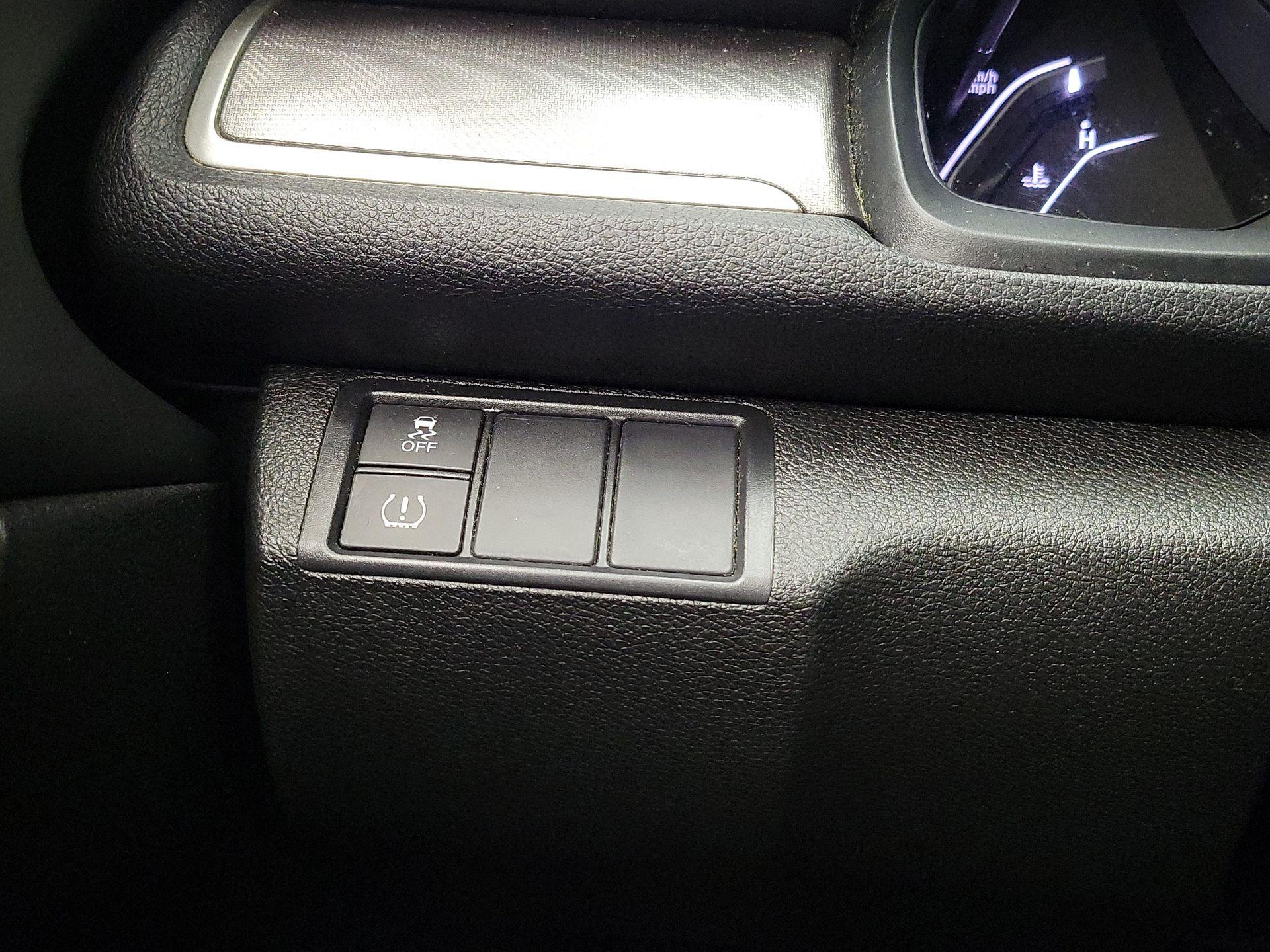 Thumbnail: 2016 Honda Civic - 13