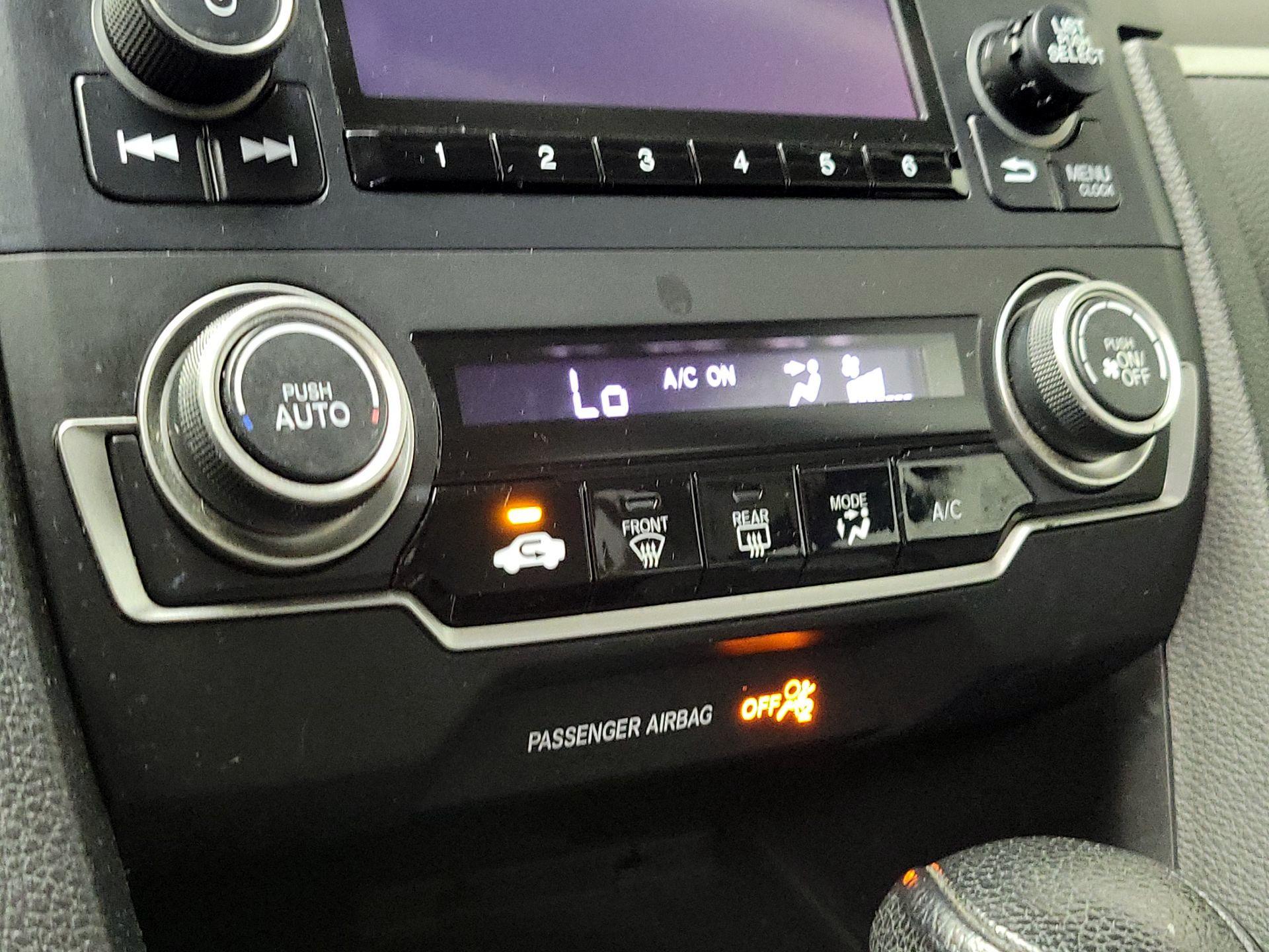 Thumbnail: 2016 Honda Civic - 16