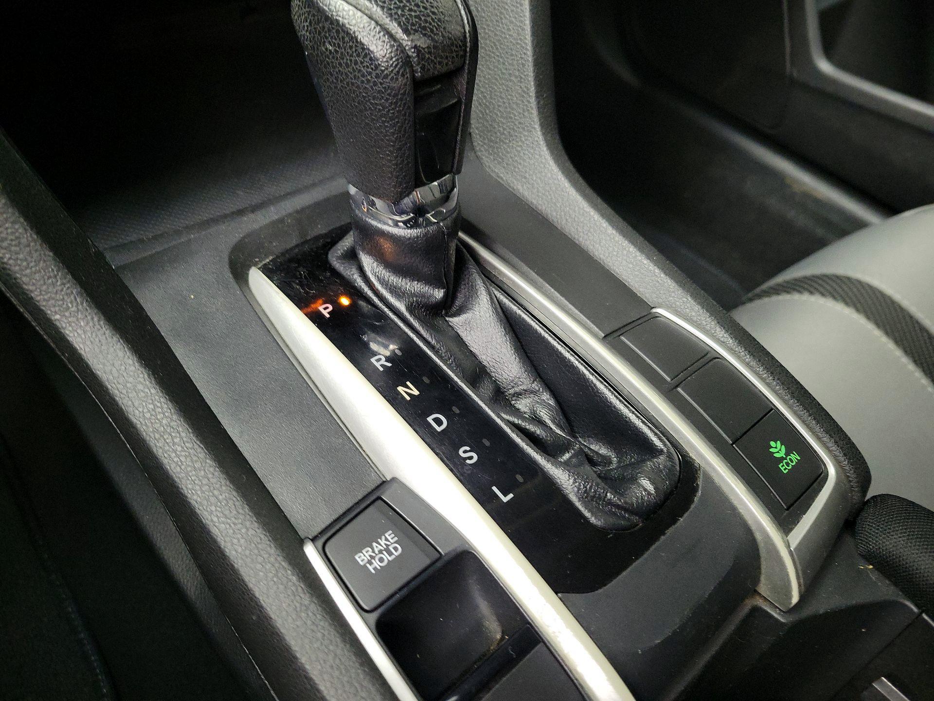 Thumbnail: 2016 Honda Civic - 17