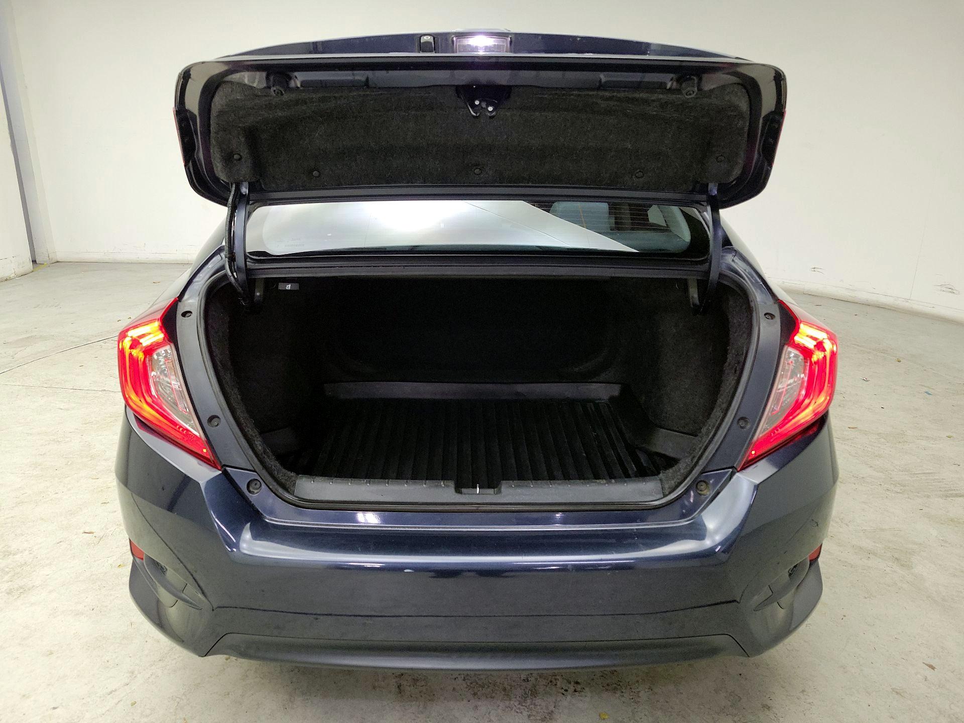 Thumbnail: 2016 Honda Civic - 20