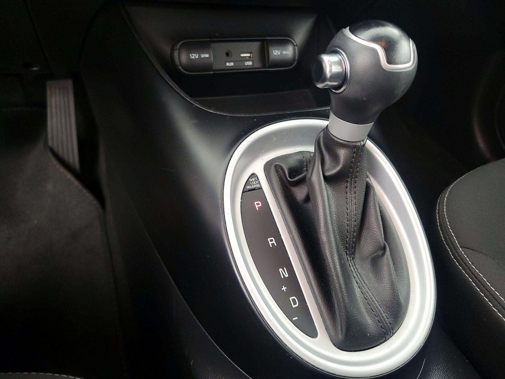 Thumbnail: 2018 Kia Soul - 16