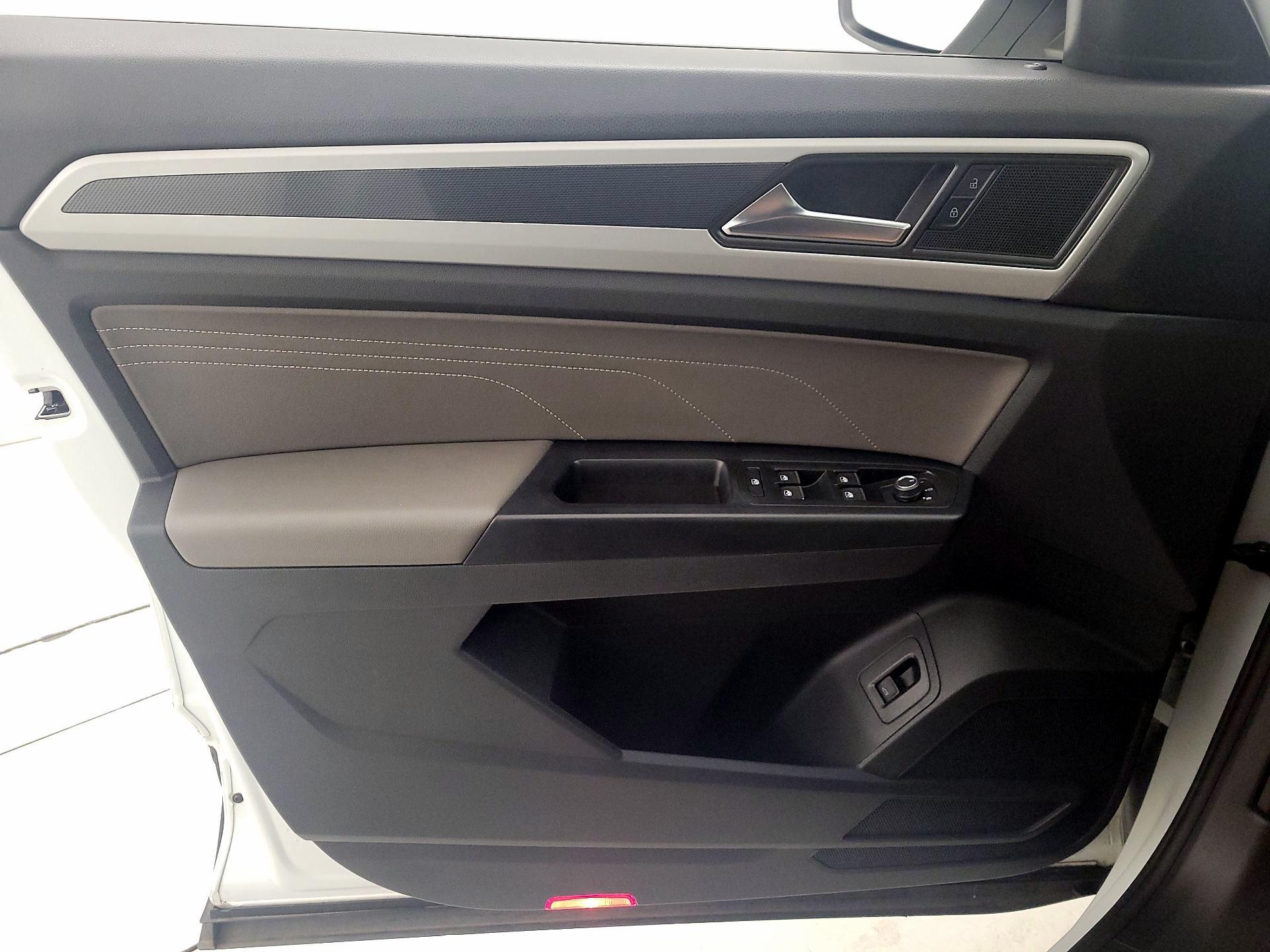 Thumbnail: 2021 Volkswagen Atlas - 12