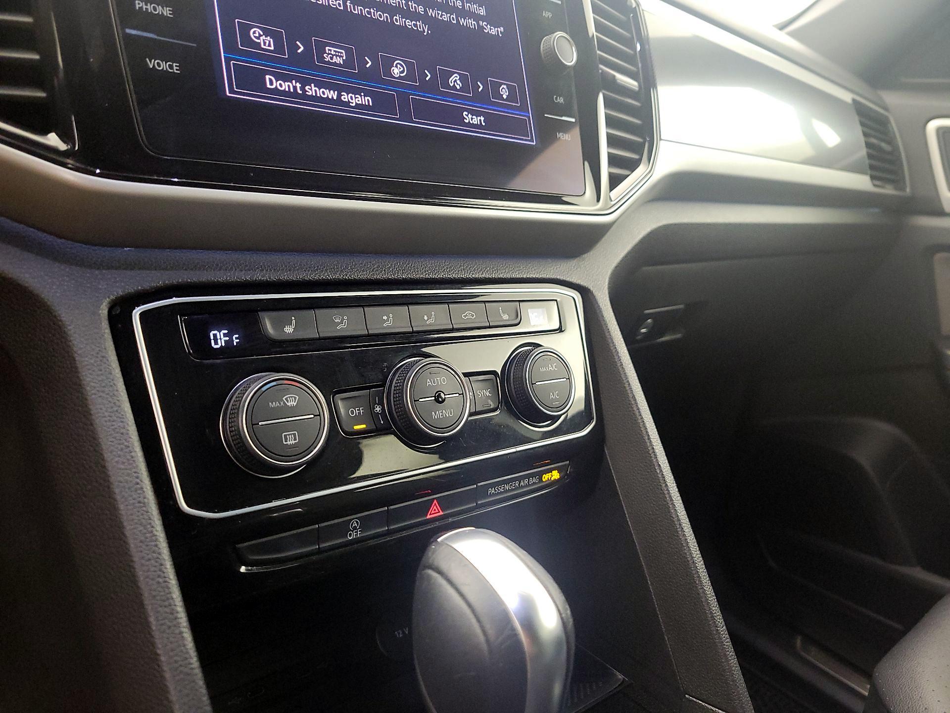 Thumbnail: 2021 Volkswagen Atlas - 17