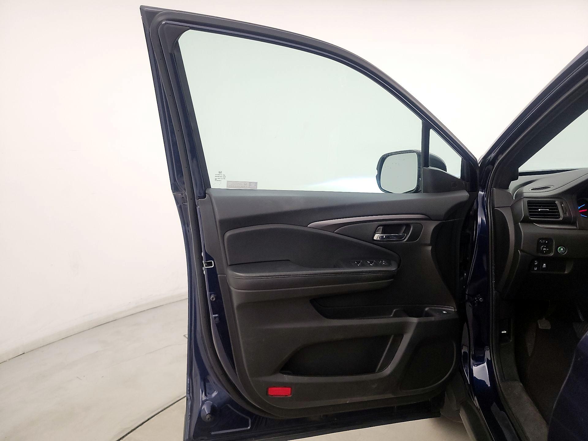 Thumbnail: 2022 Honda Pilot - 12