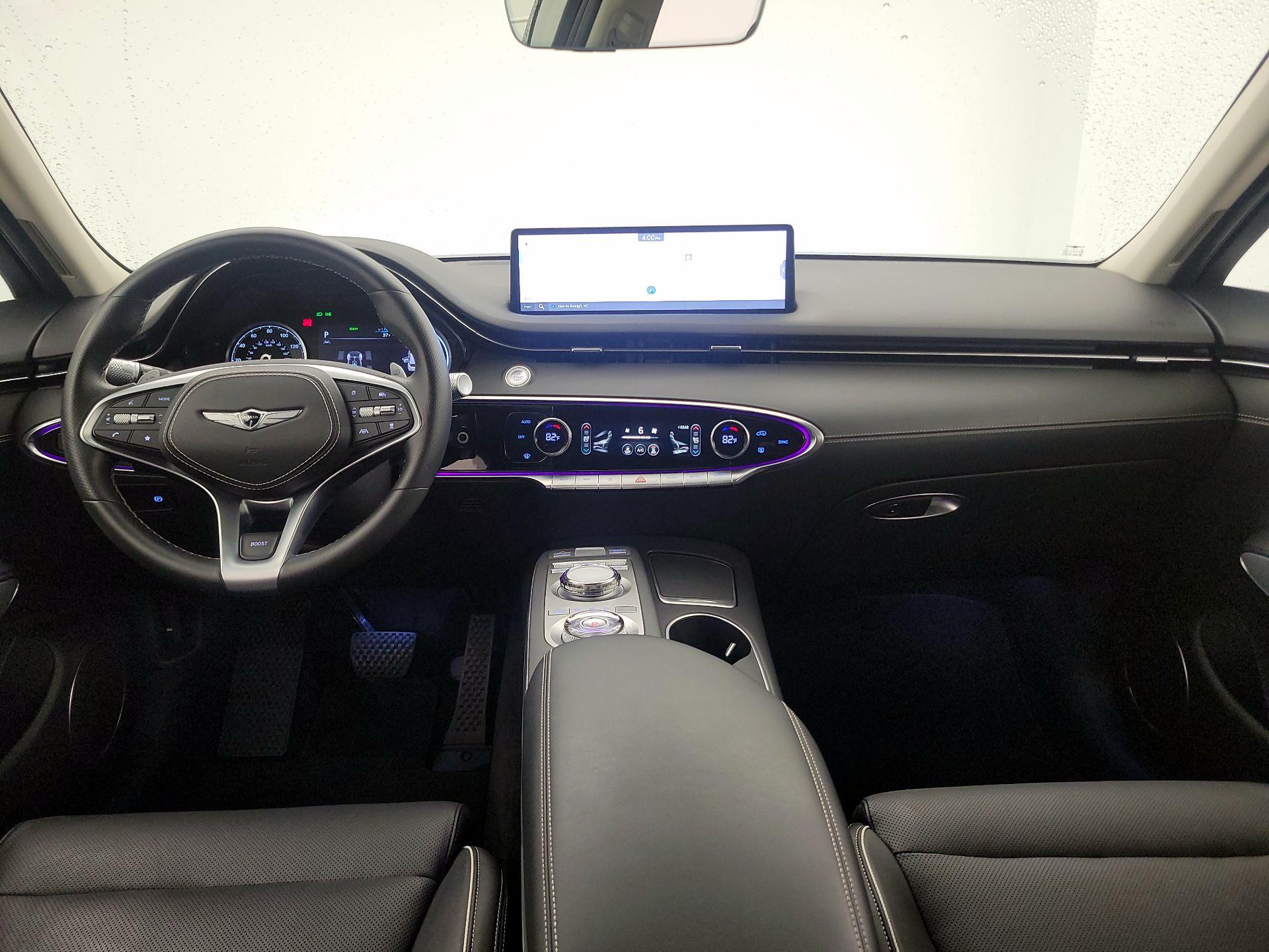 Thumbnail: 2024 Genesis GV70 - 9