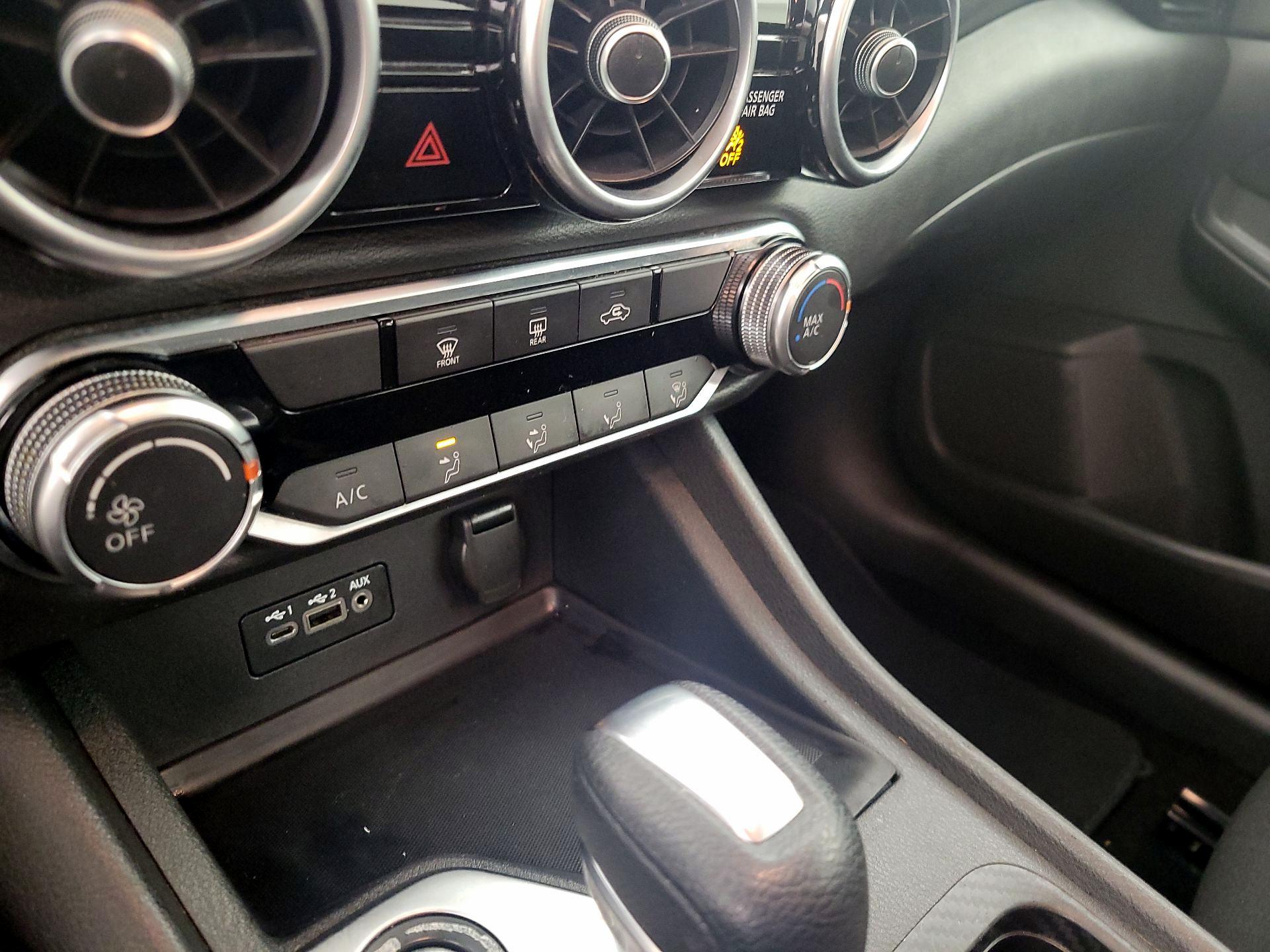 Thumbnail: 2022 Nissan Sentra - 16