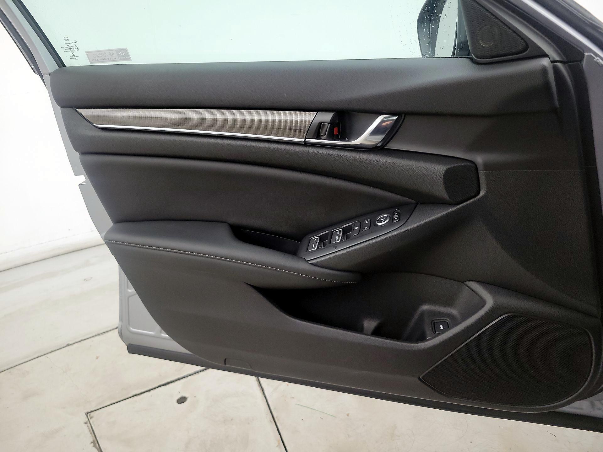 Thumbnail: 2022 Honda Accord - 12