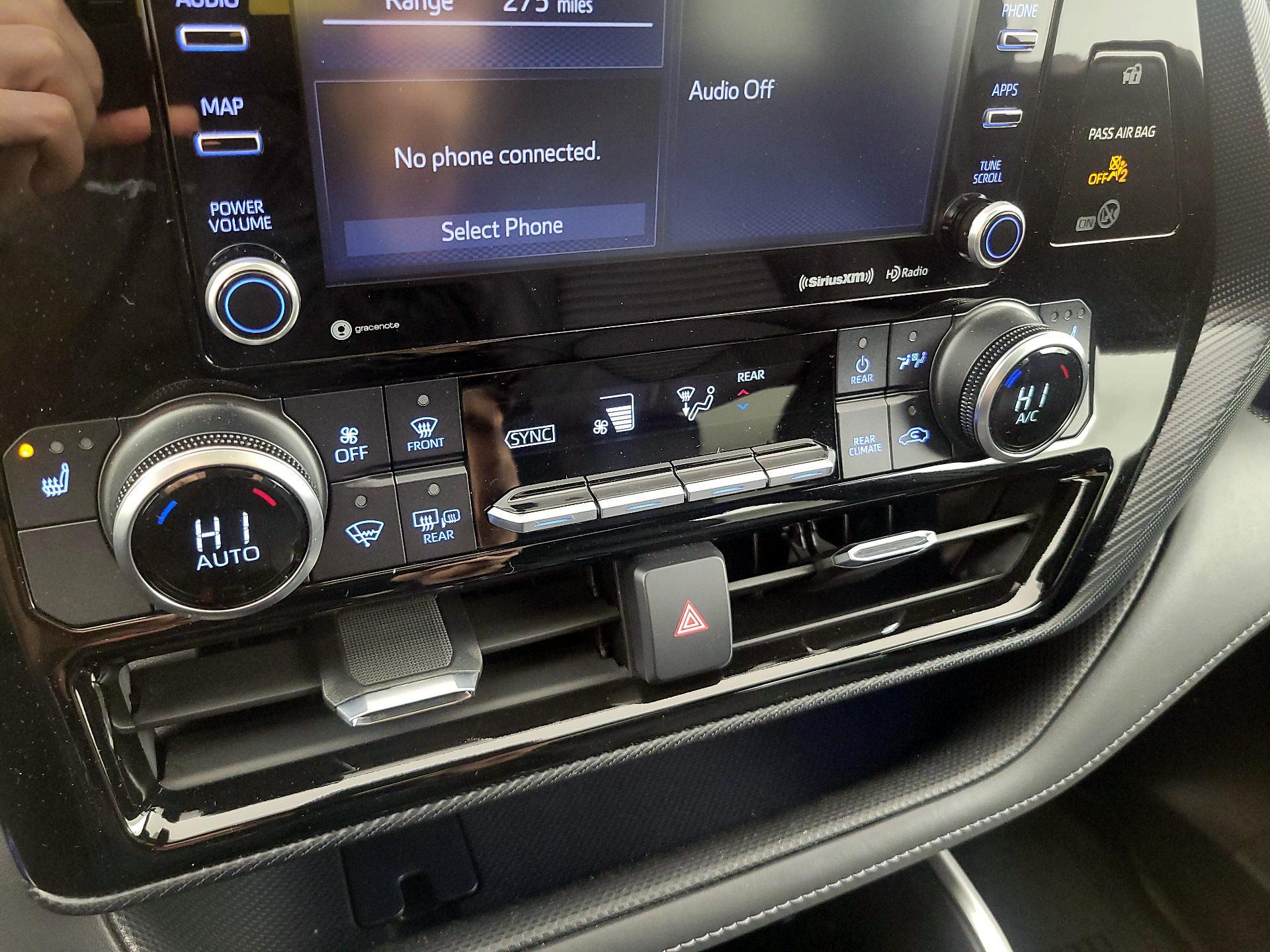 Thumbnail: 2021 Toyota Highlander - 16