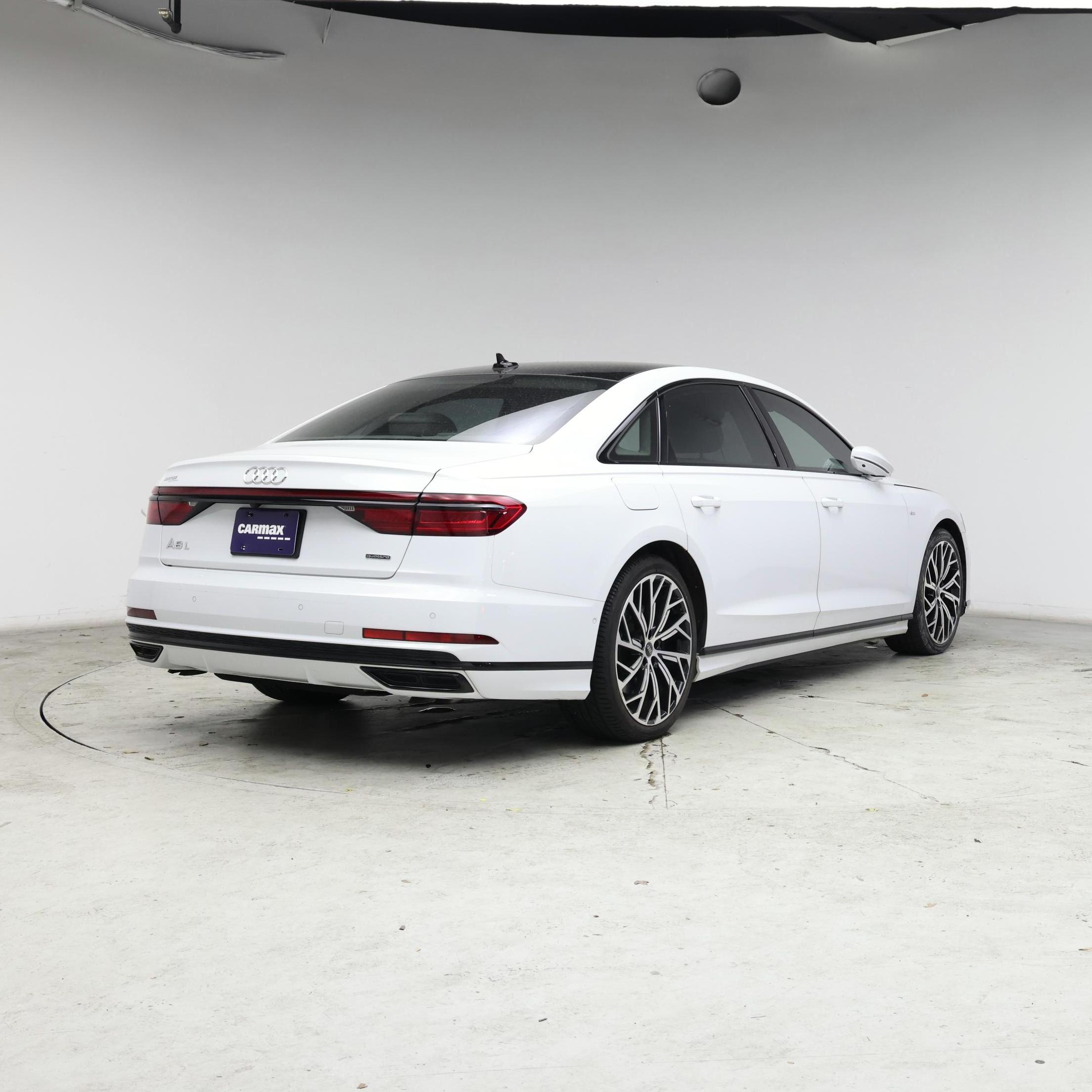 Thumbnail: 2021 Audi A8 - 8