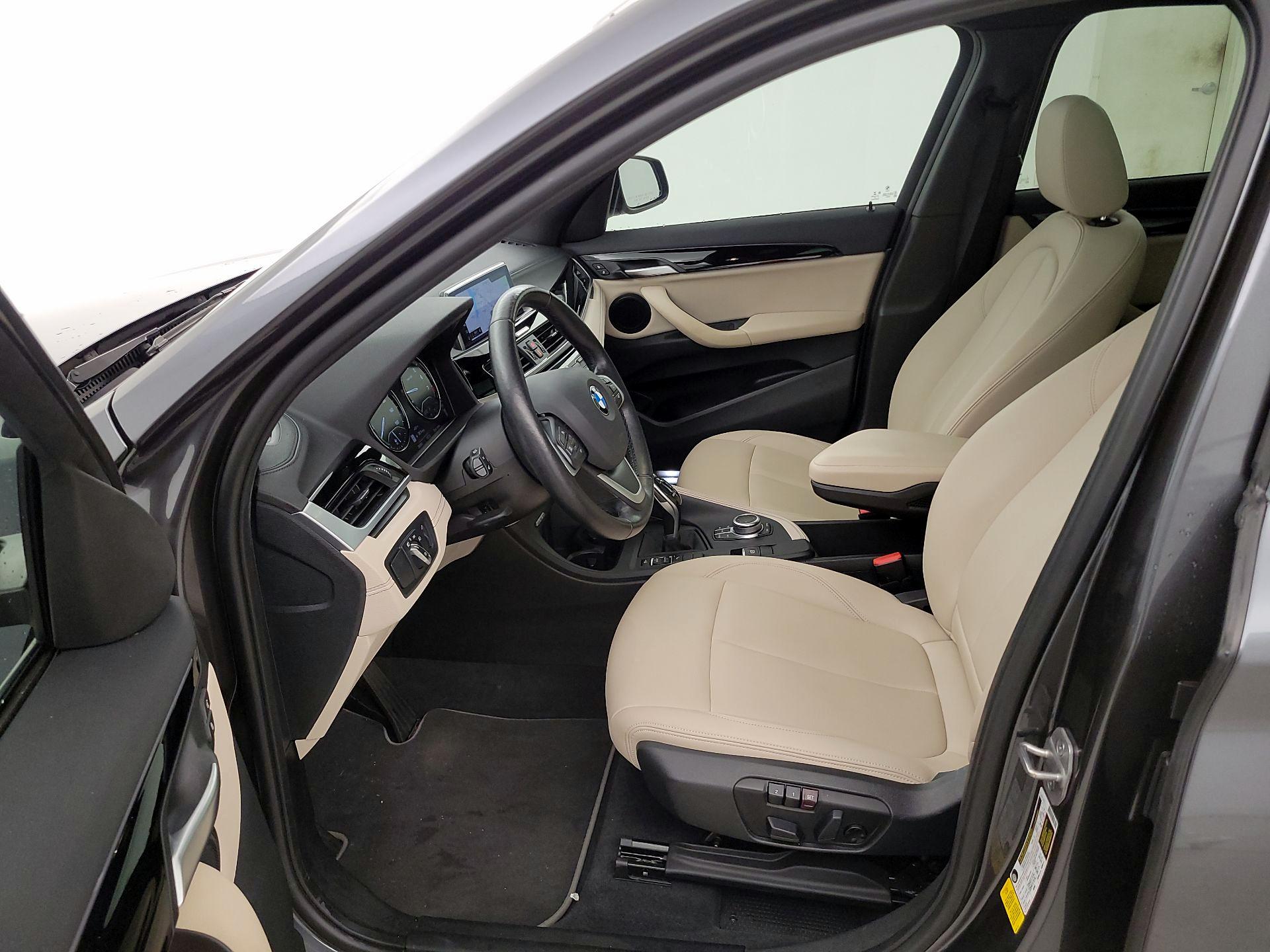 Thumbnail: 2021 BMW X1 - 11