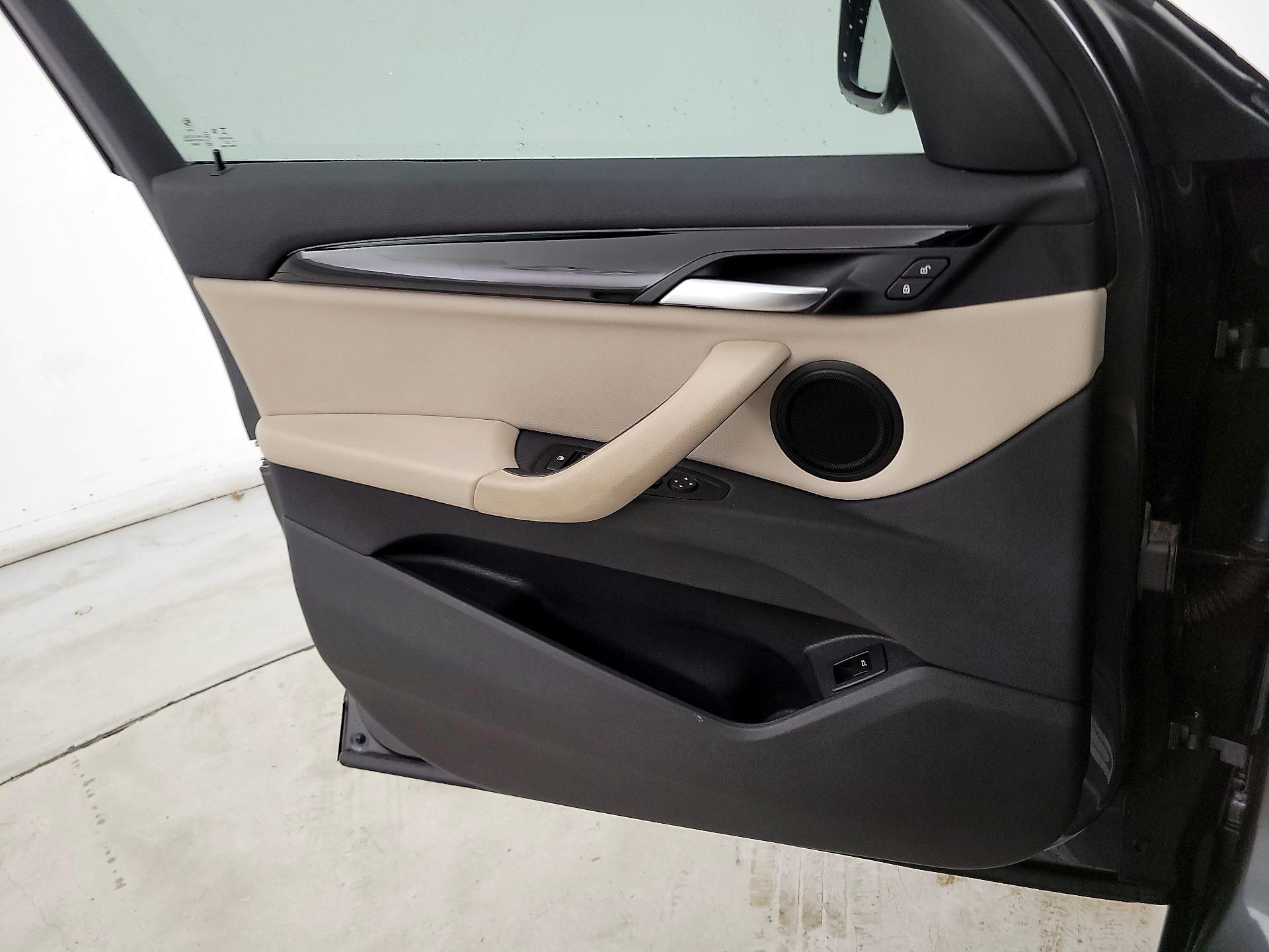 Thumbnail: 2021 BMW X1 - 12