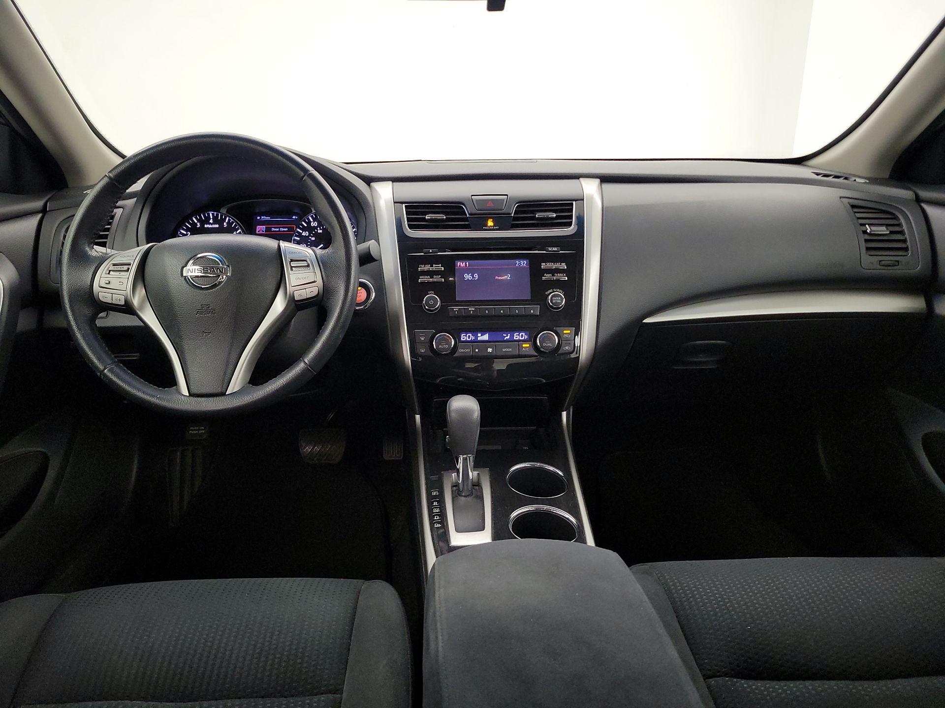Thumbnail: 2014 Nissan Altima - 9