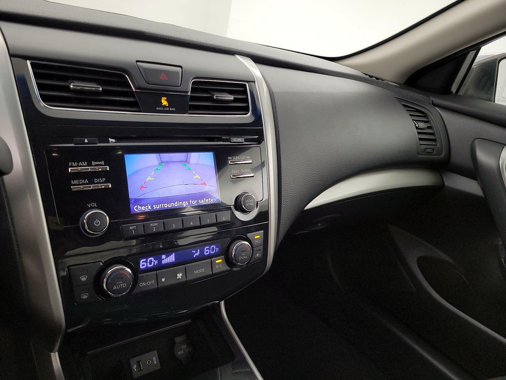 Thumbnail: 2014 Nissan Altima - 14