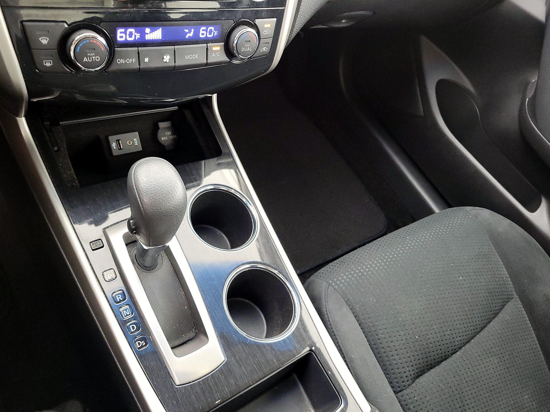 Thumbnail: 2014 Nissan Altima - 16