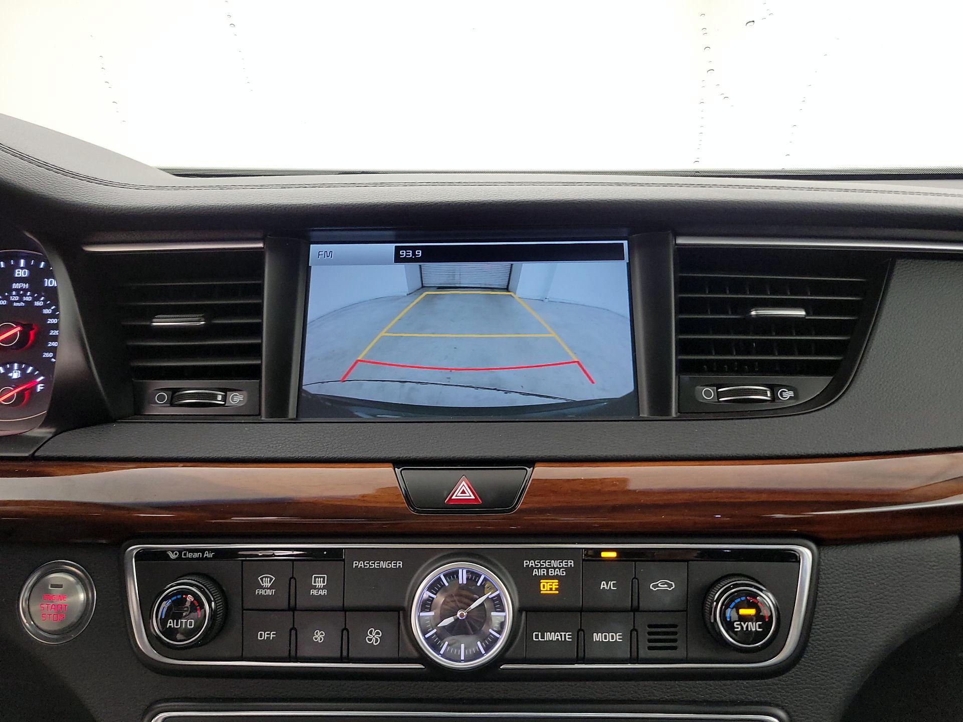 Thumbnail: 2017 Kia Cadenza - 15