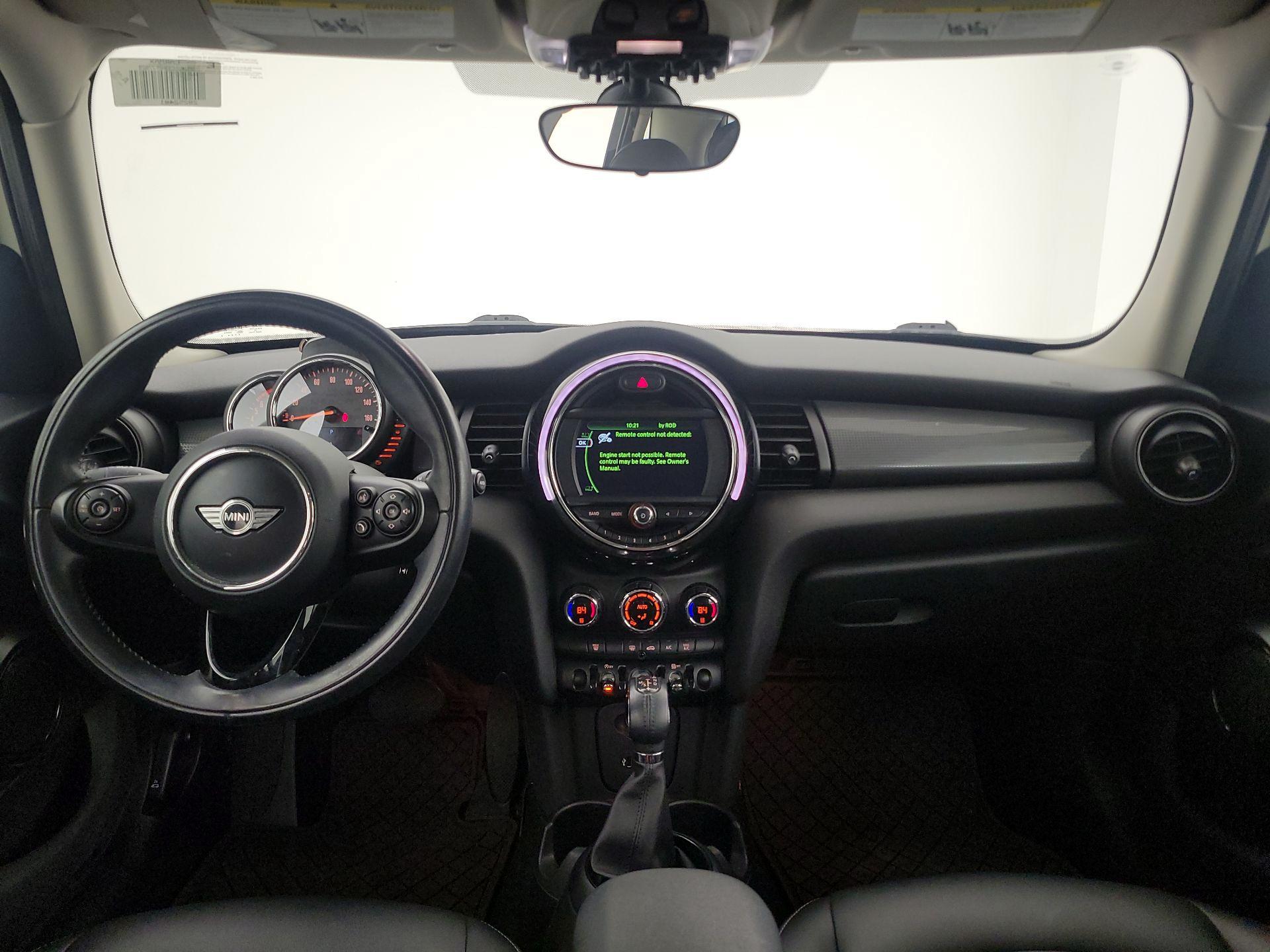 Thumbnail: 2017 MINI Cooper Hardtop - 9