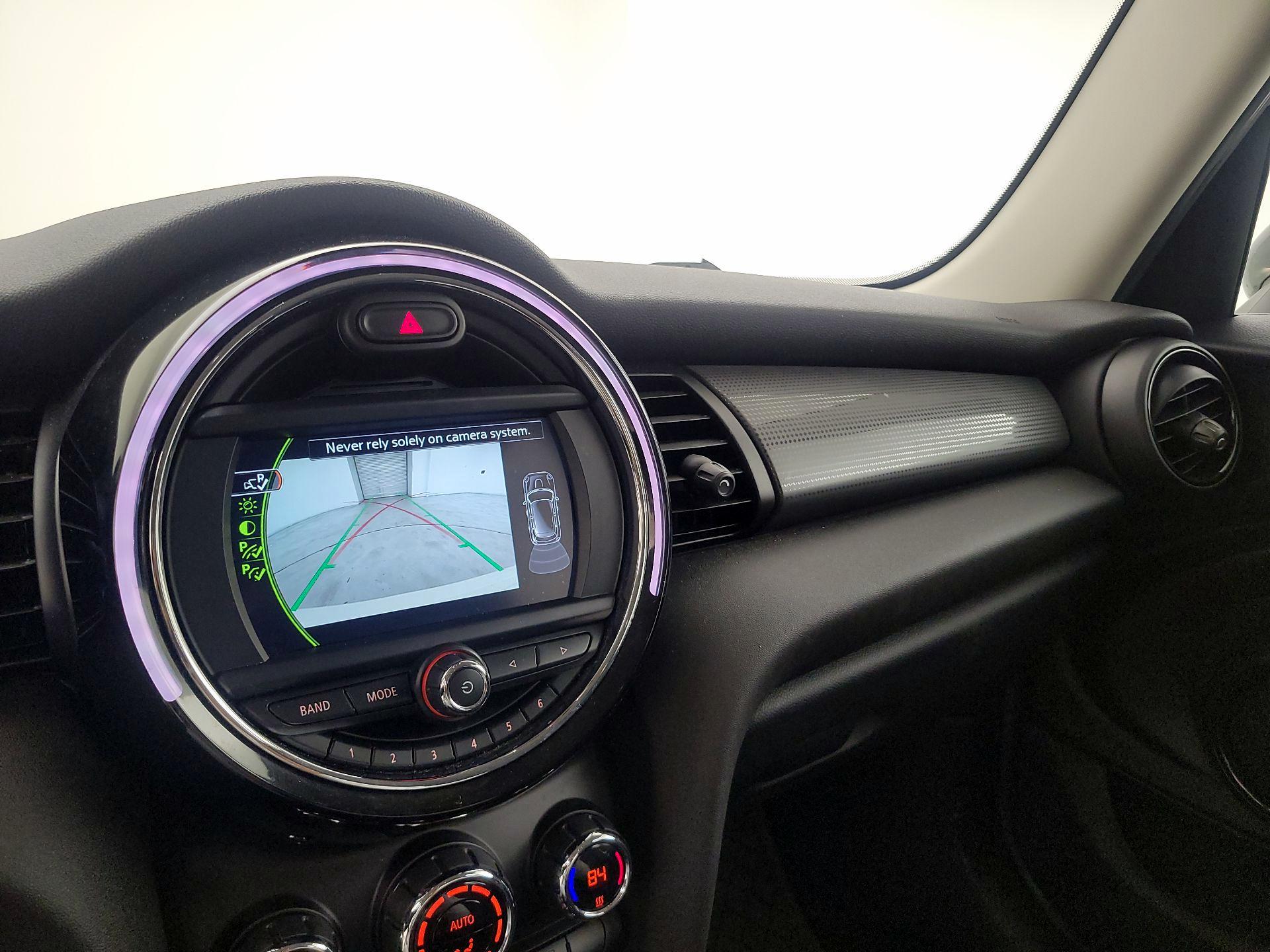 Thumbnail: 2017 MINI Cooper Hardtop - 14