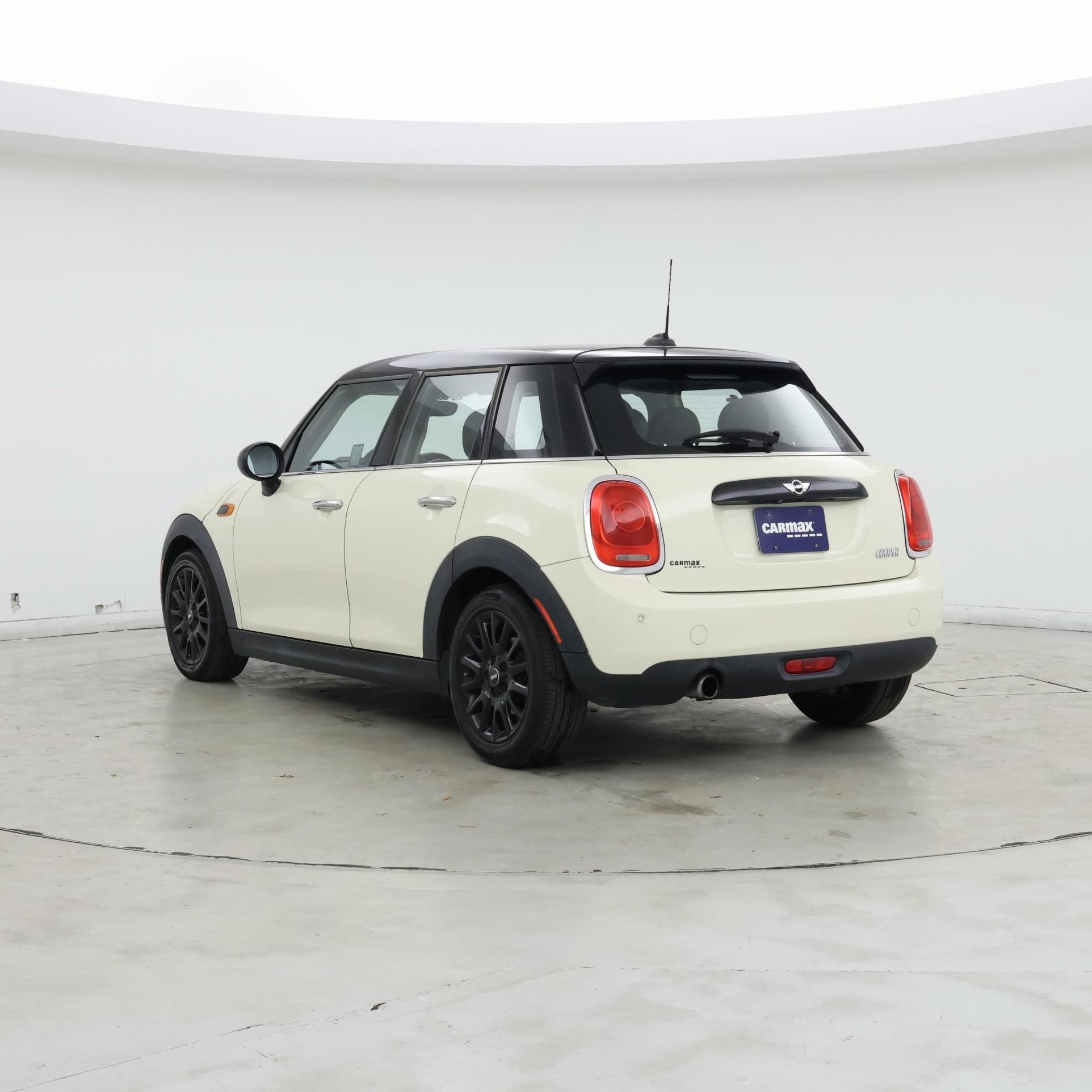 Thumbnail: 2017 MINI Cooper Hardtop - 2