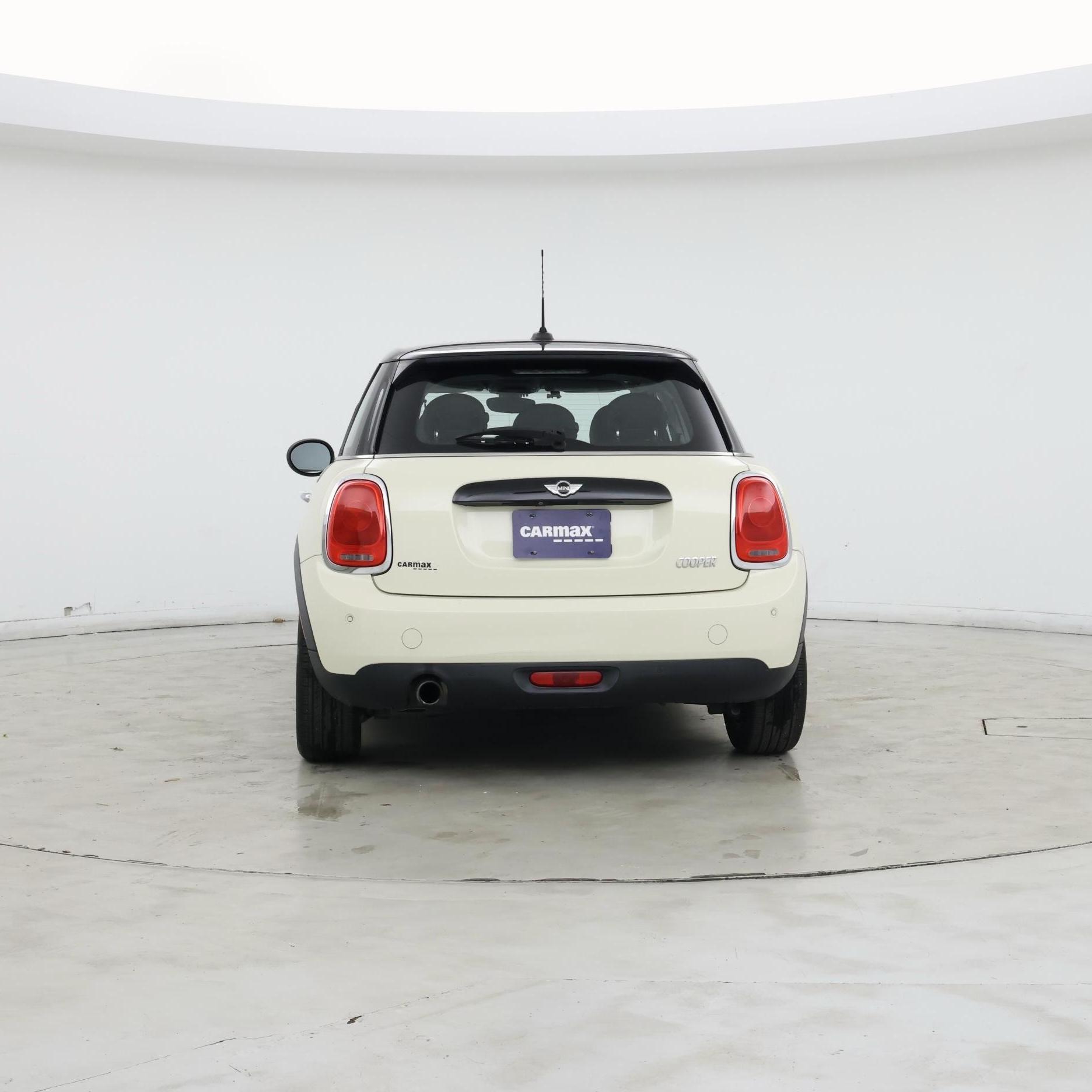Thumbnail: 2017 MINI Cooper Hardtop - 6
