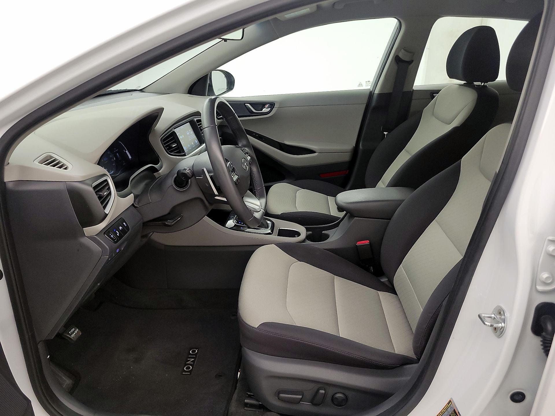 Thumbnail: 2019 Hyundai Ioniq - 11