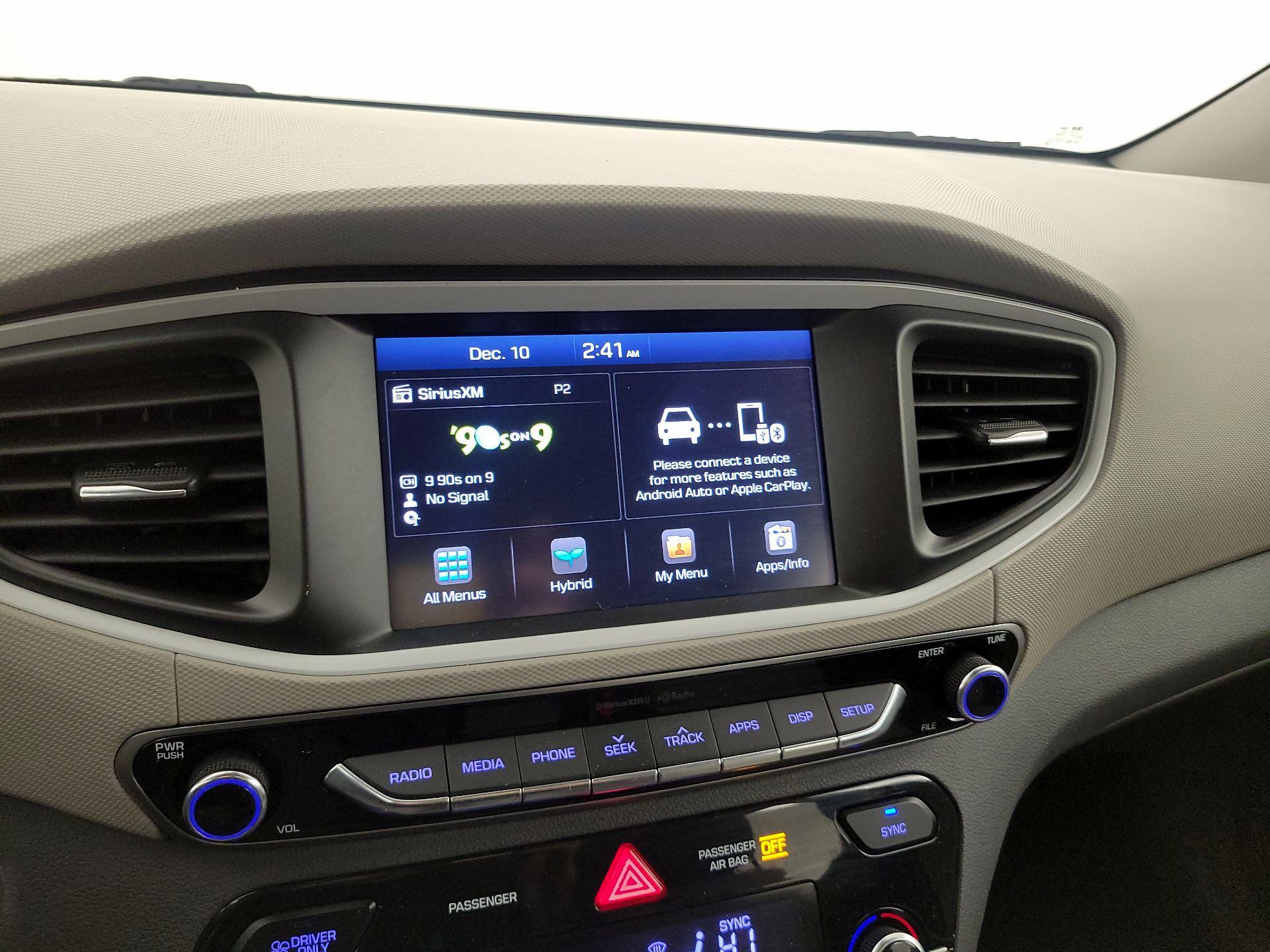 Thumbnail: 2019 Hyundai Ioniq - 15