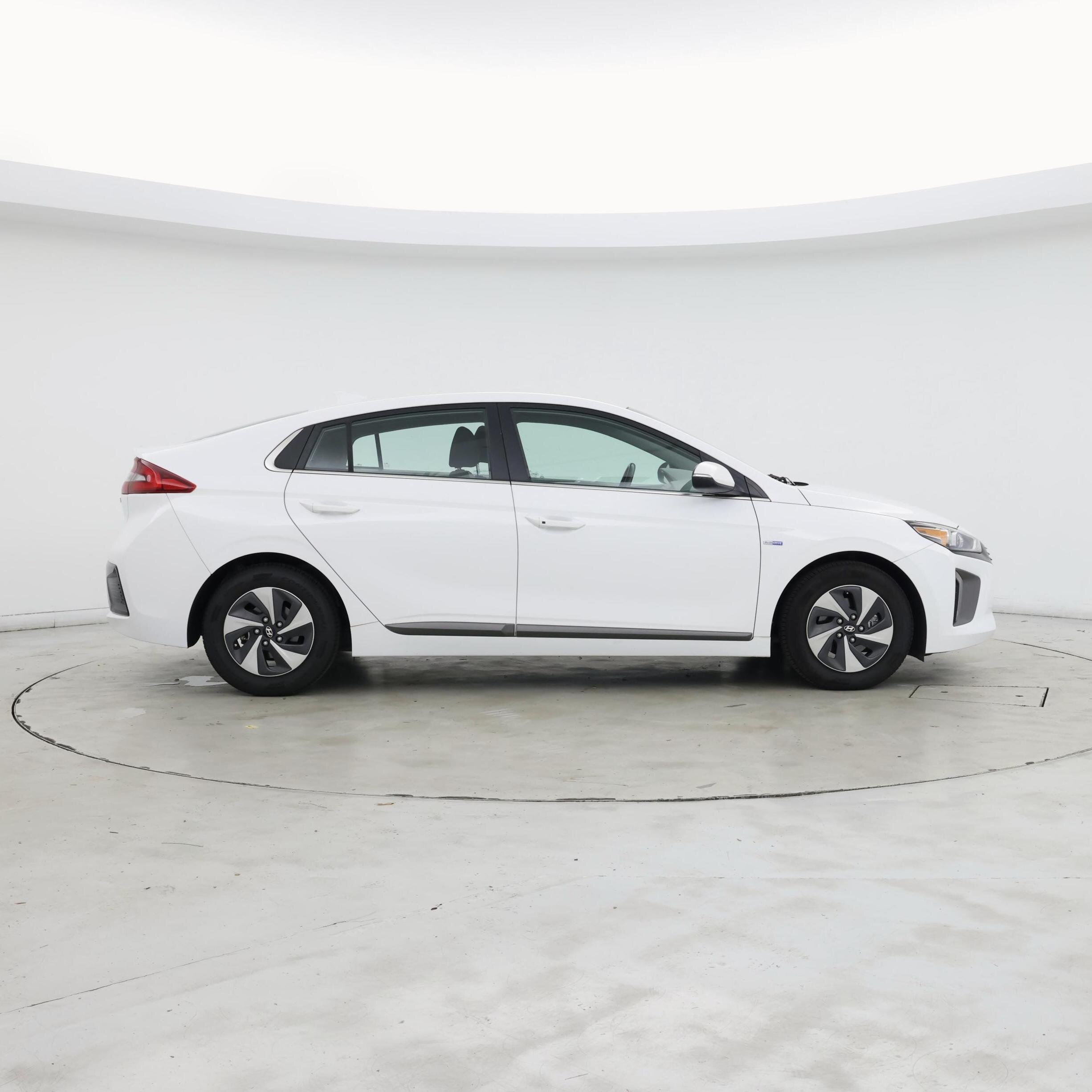 Thumbnail: 2019 Hyundai Ioniq - 7