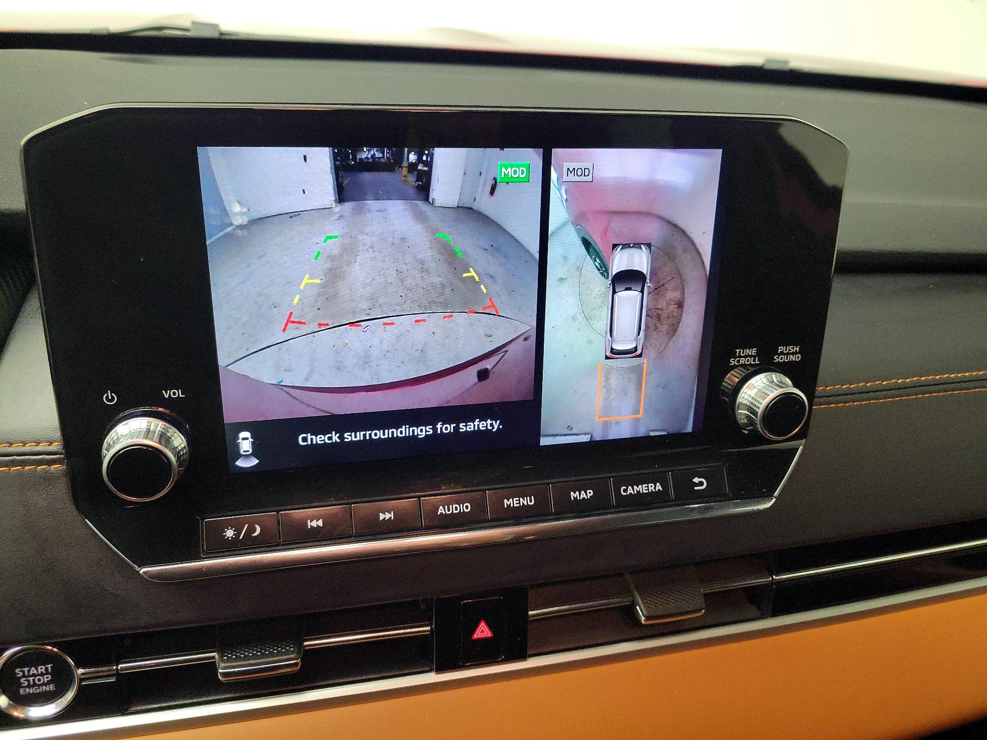 Thumbnail: 2023 Mitsubishi Outlander - 15