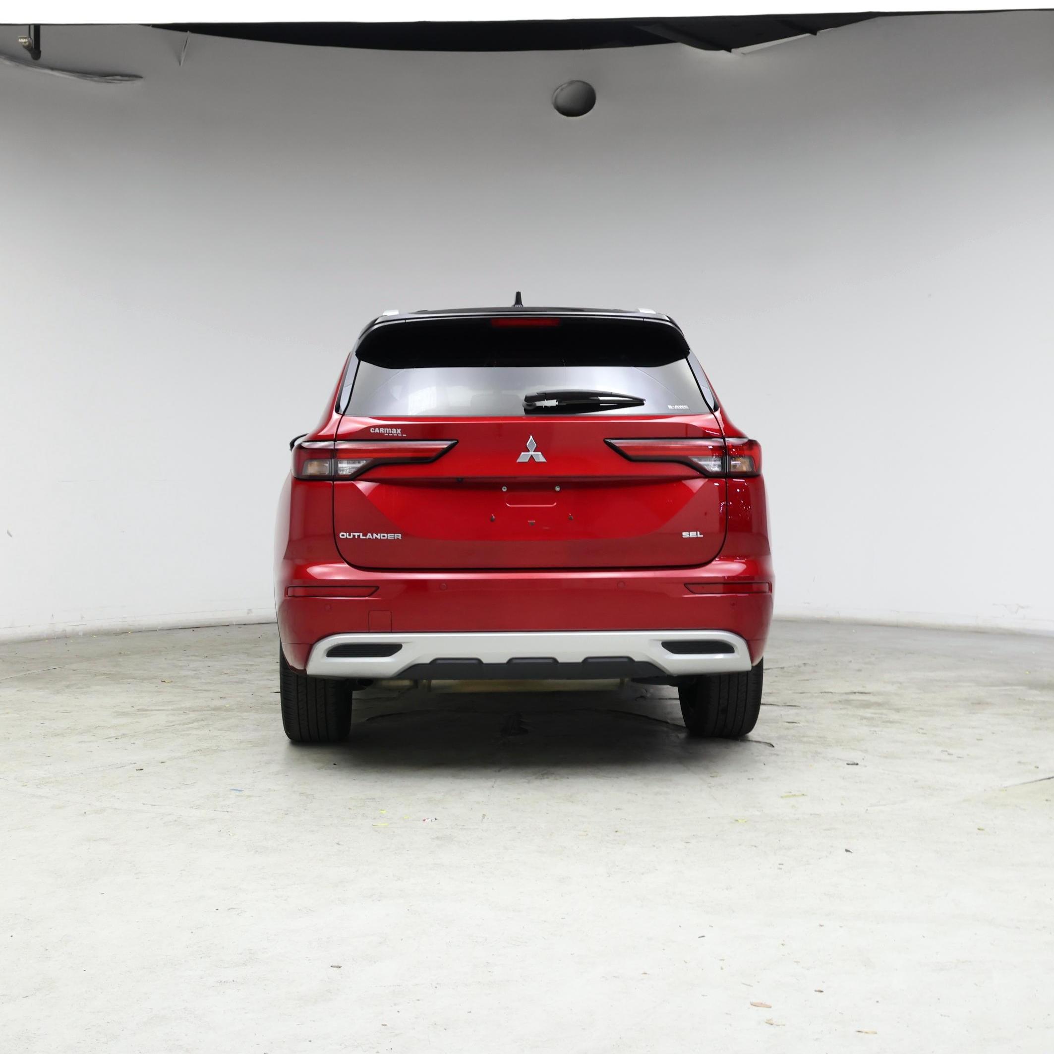 Thumbnail: 2023 Mitsubishi Outlander - 6