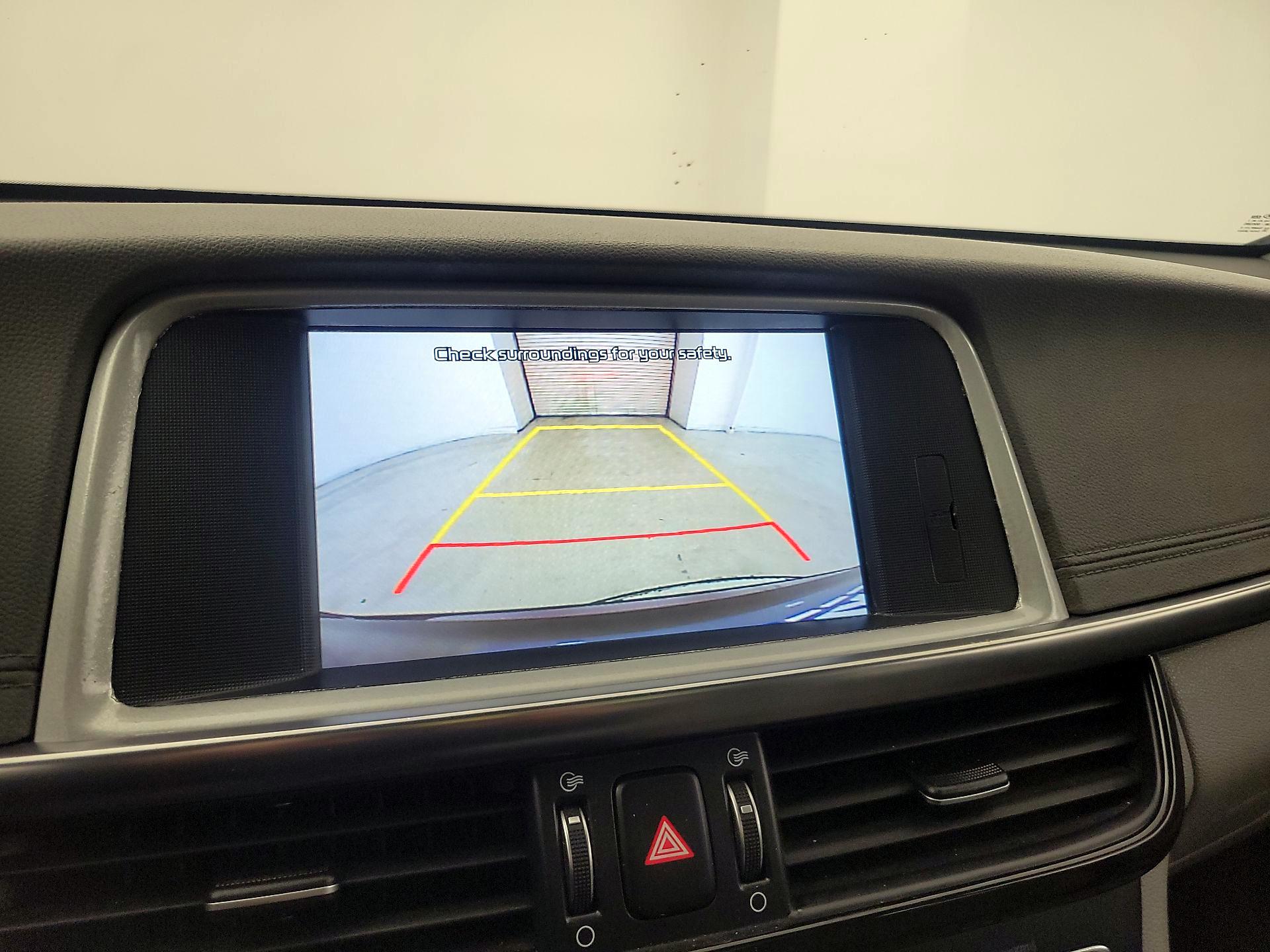 Thumbnail: 2016 Kia Optima - 15