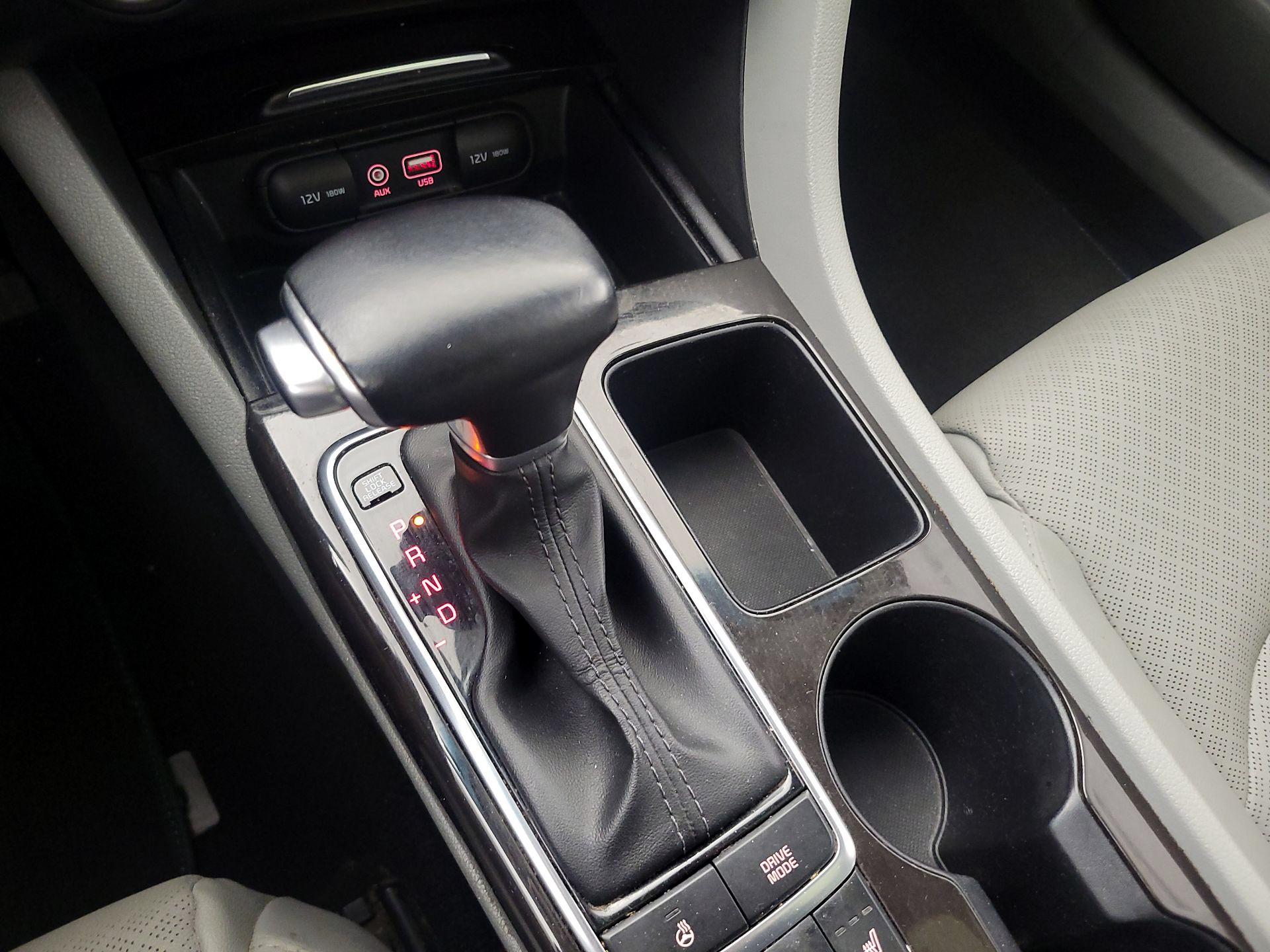 Thumbnail: 2016 Kia Optima - 18