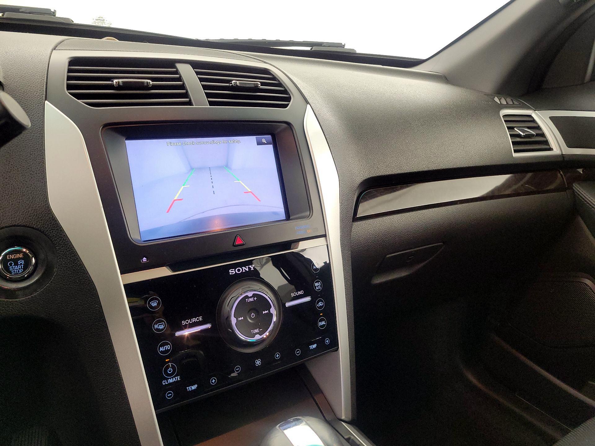 Thumbnail: 2014 Ford Explorer - 15