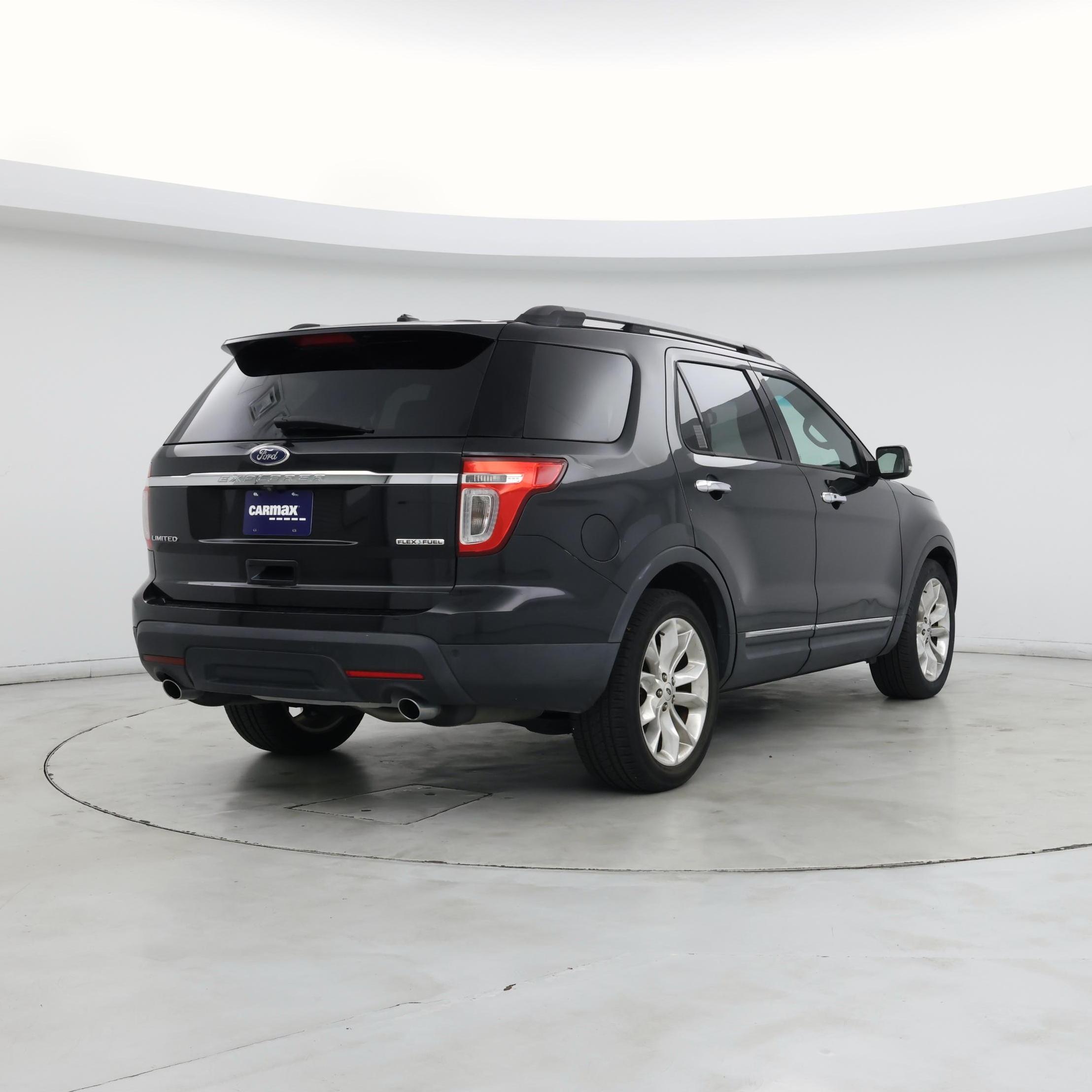 Thumbnail: 2014 Ford Explorer - 8